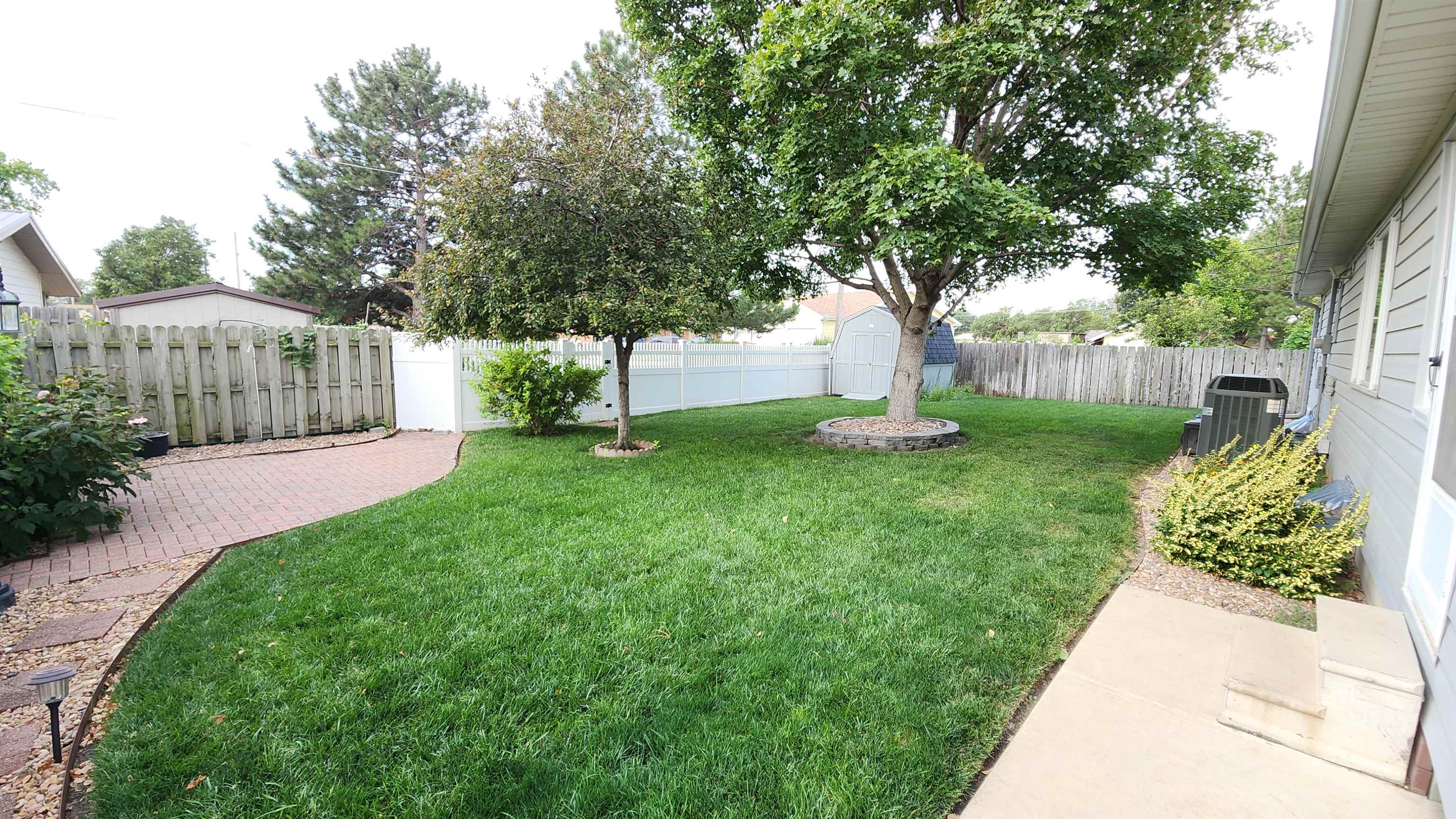 1216 E Republic Avenue Property Photo 30