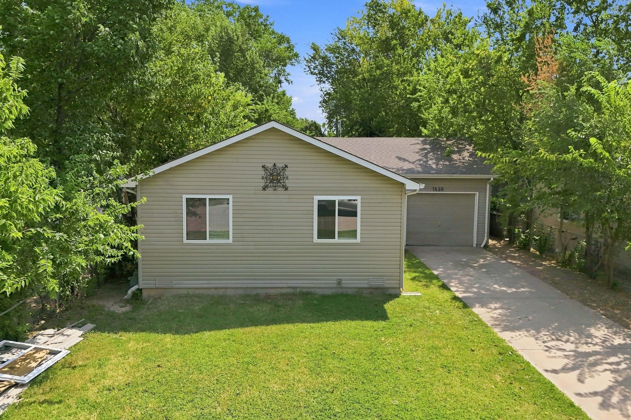 1538 S Gold St Property Photo 1