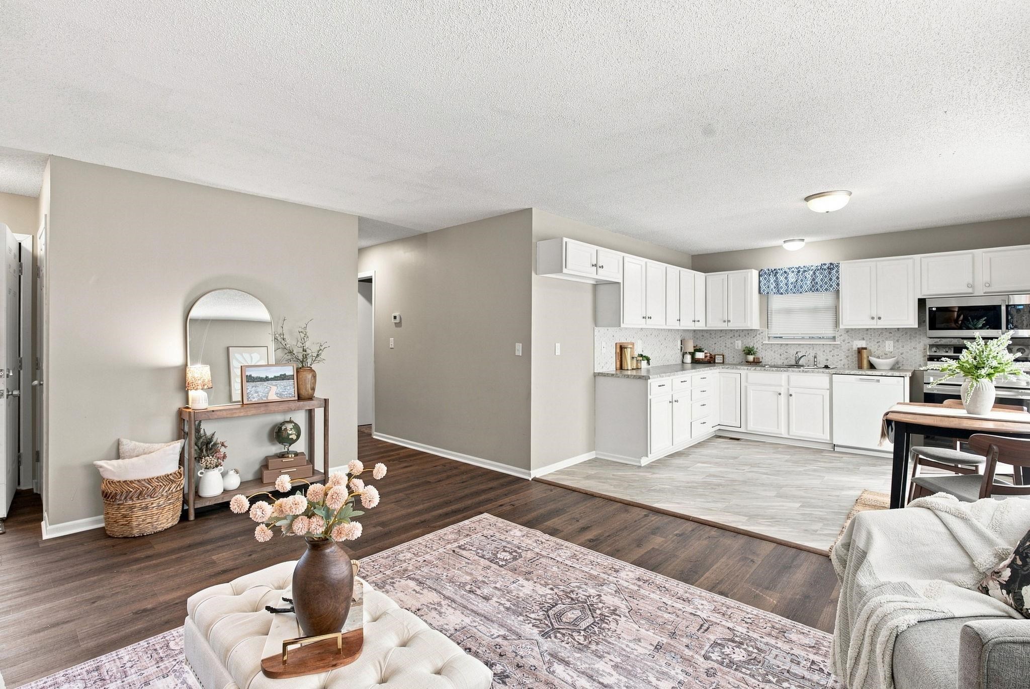 1538 S Gold St Property Photo 4