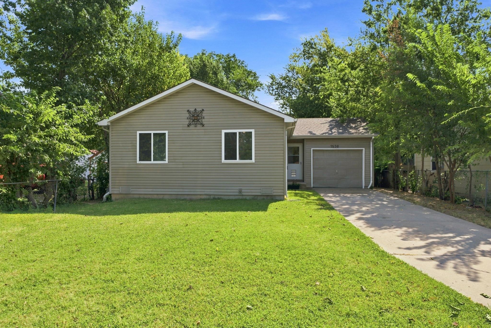 1538 S Gold St Property Photo 28