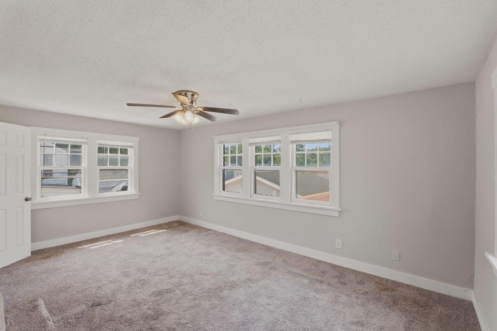 641 N Green St. Property Photo 14