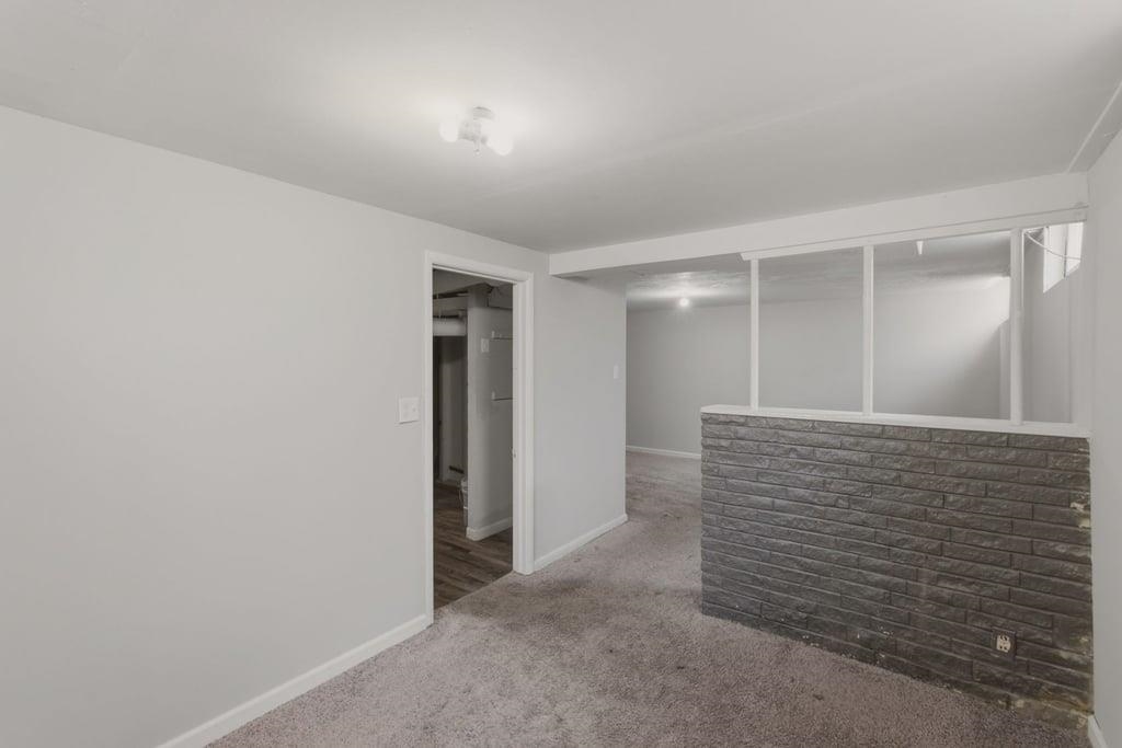 641 N Green St. Property Photo 26