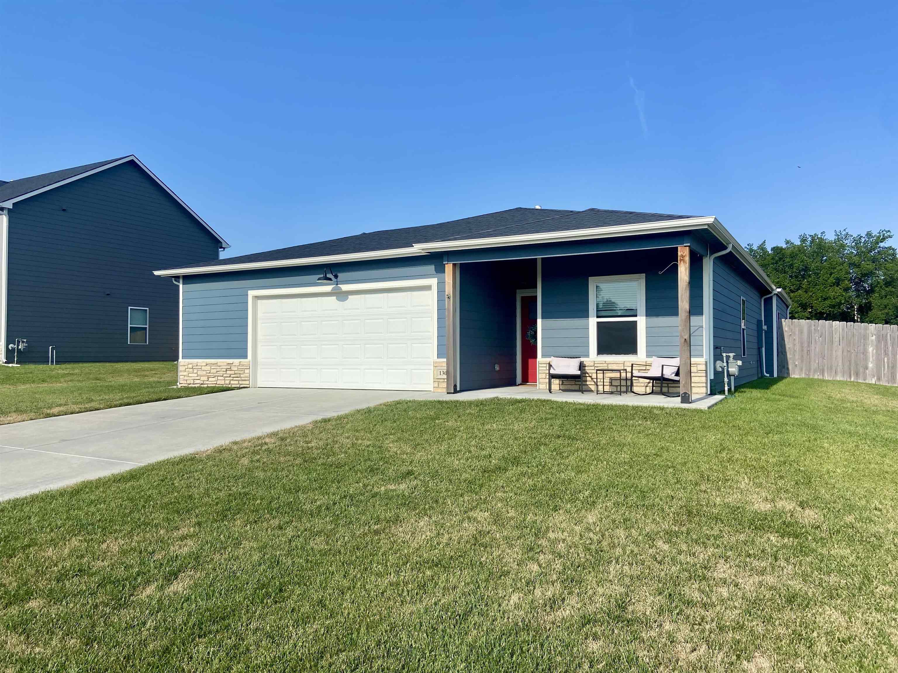 1305 Skyview Dr. Property Photo 1