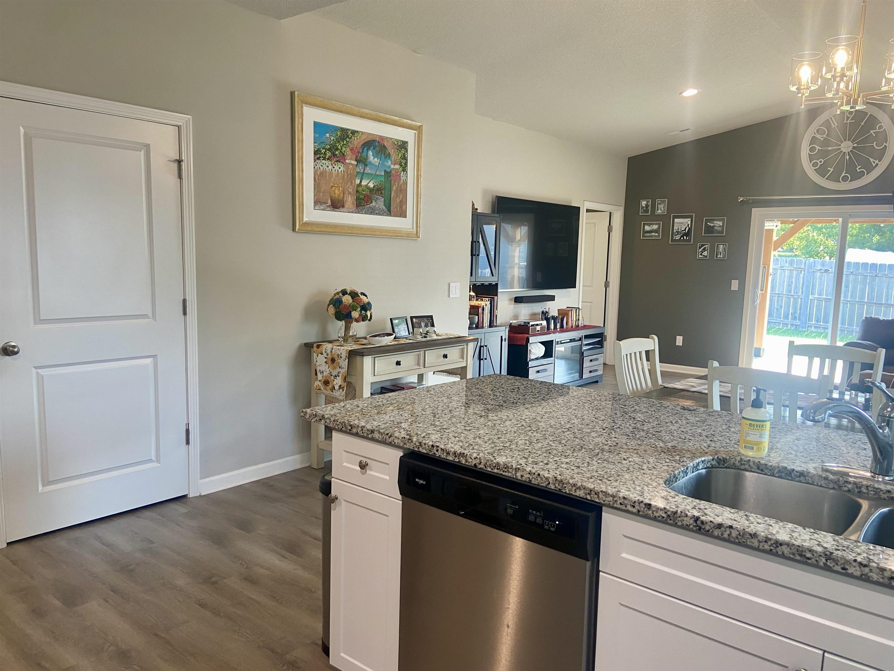1305 Skyview Dr. Property Photo 16