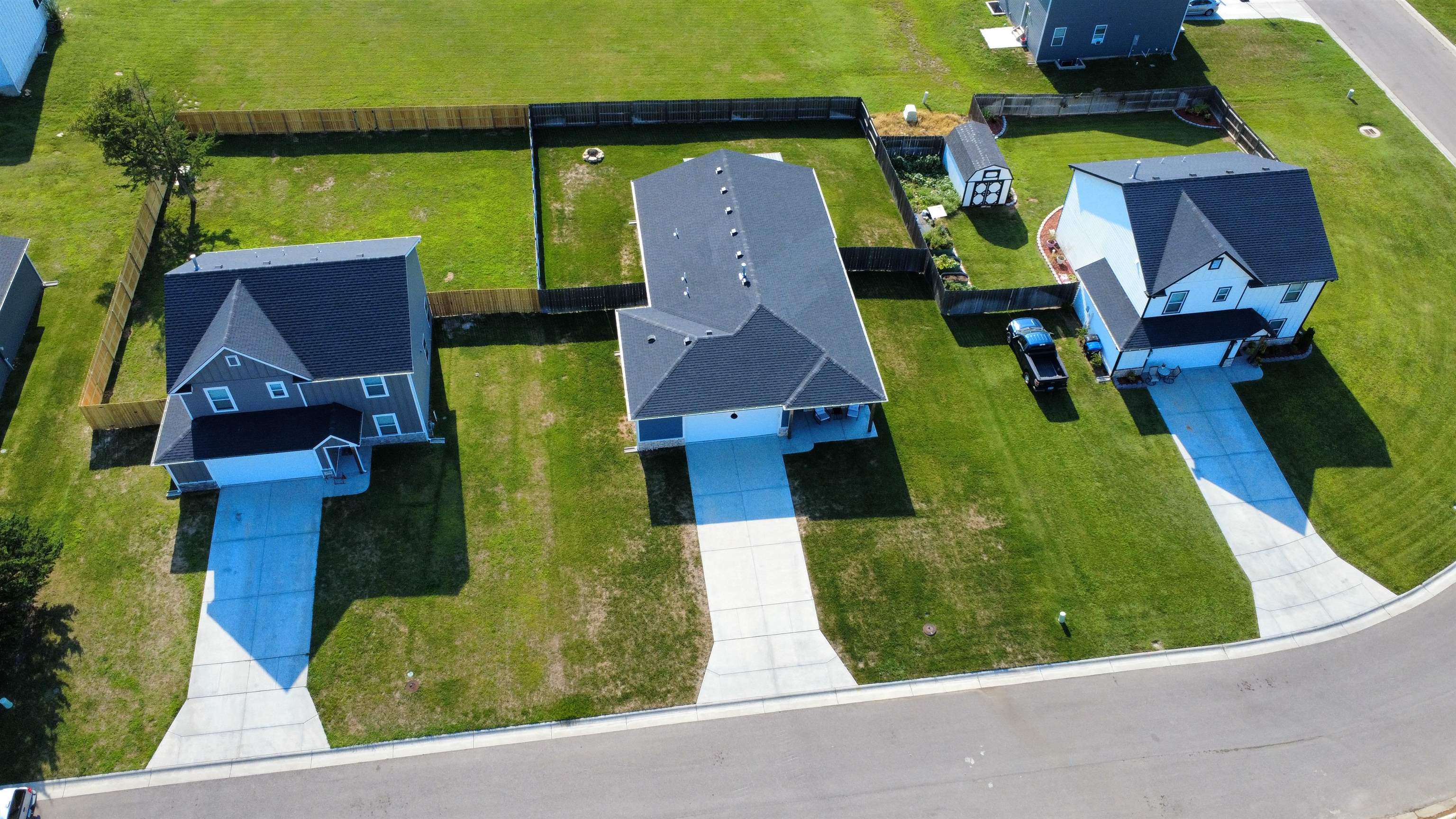 1305 Skyview Dr. Property Photo 33