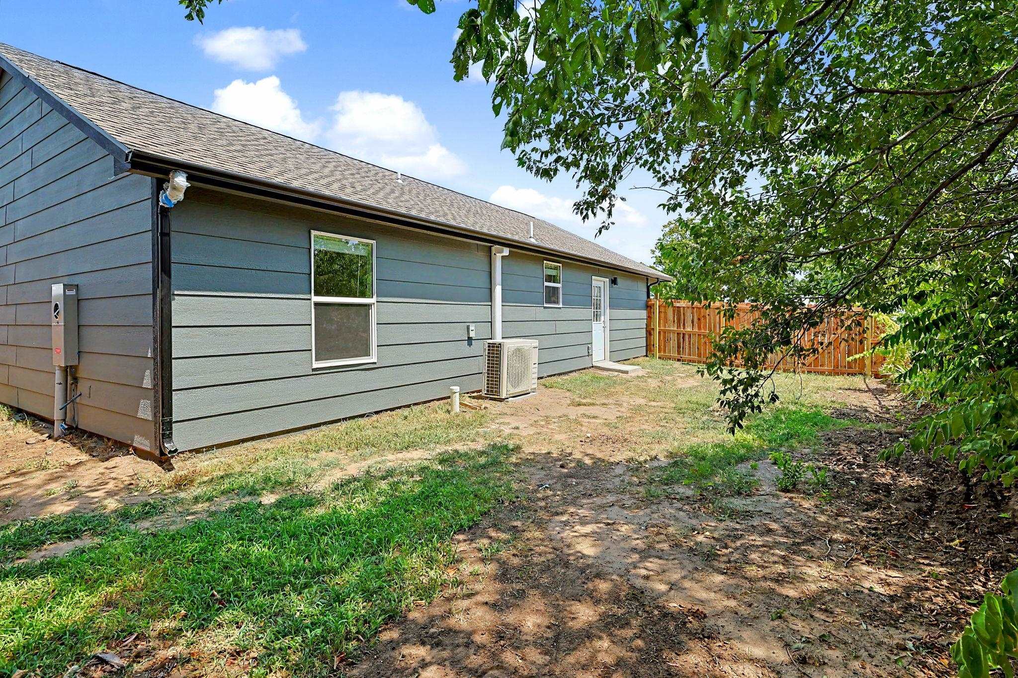 505 S Mccomas St Property Photo 30