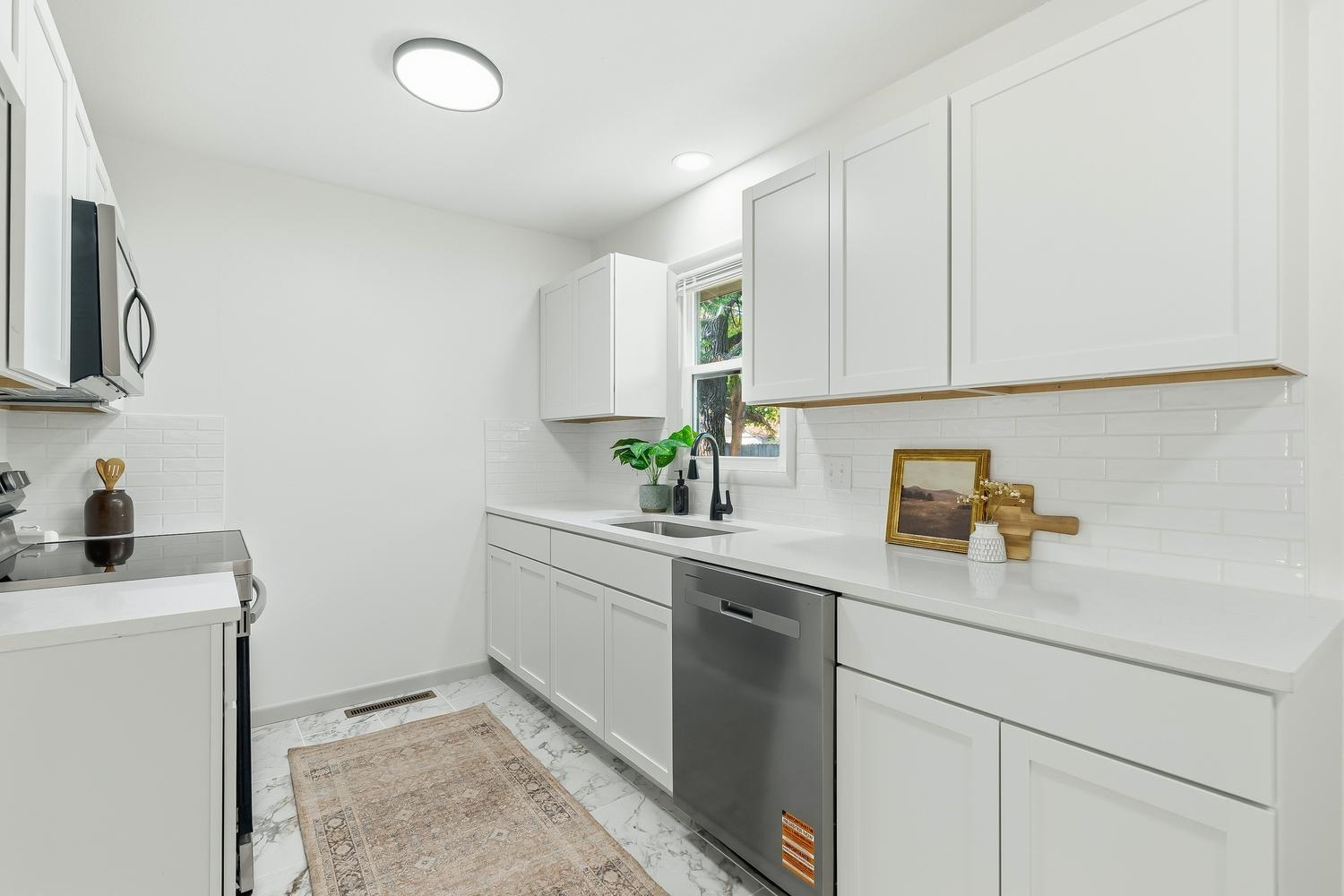 2031 N Kessler Property Photo 9