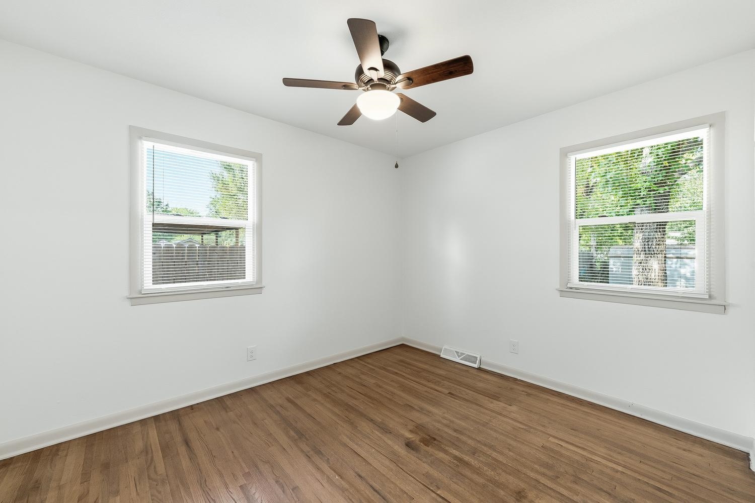2031 N Kessler Property Photo 12
