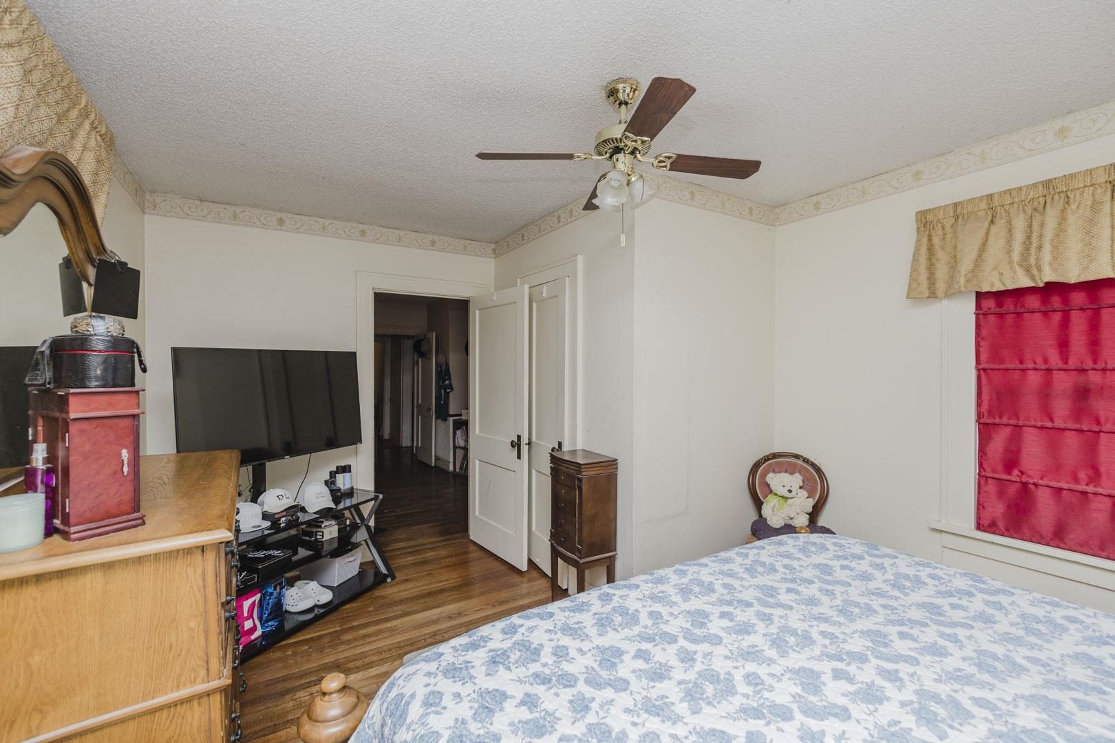 609 N Belmont Property Photo 11