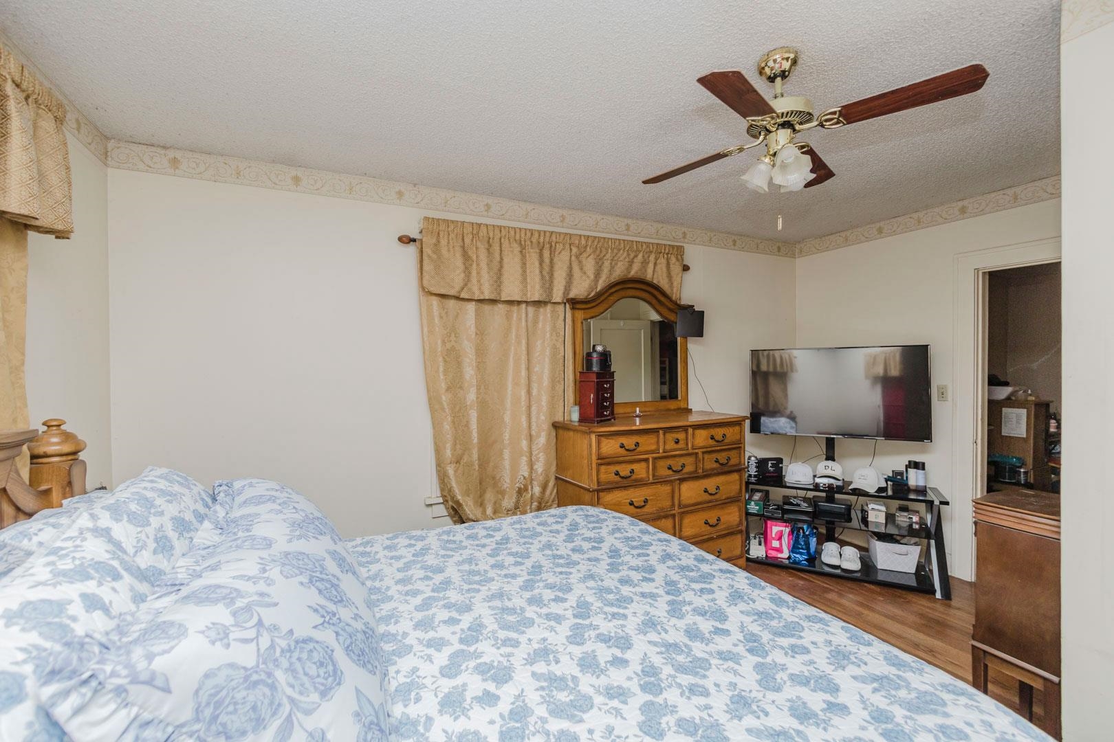 609 N Belmont Property Photo 12