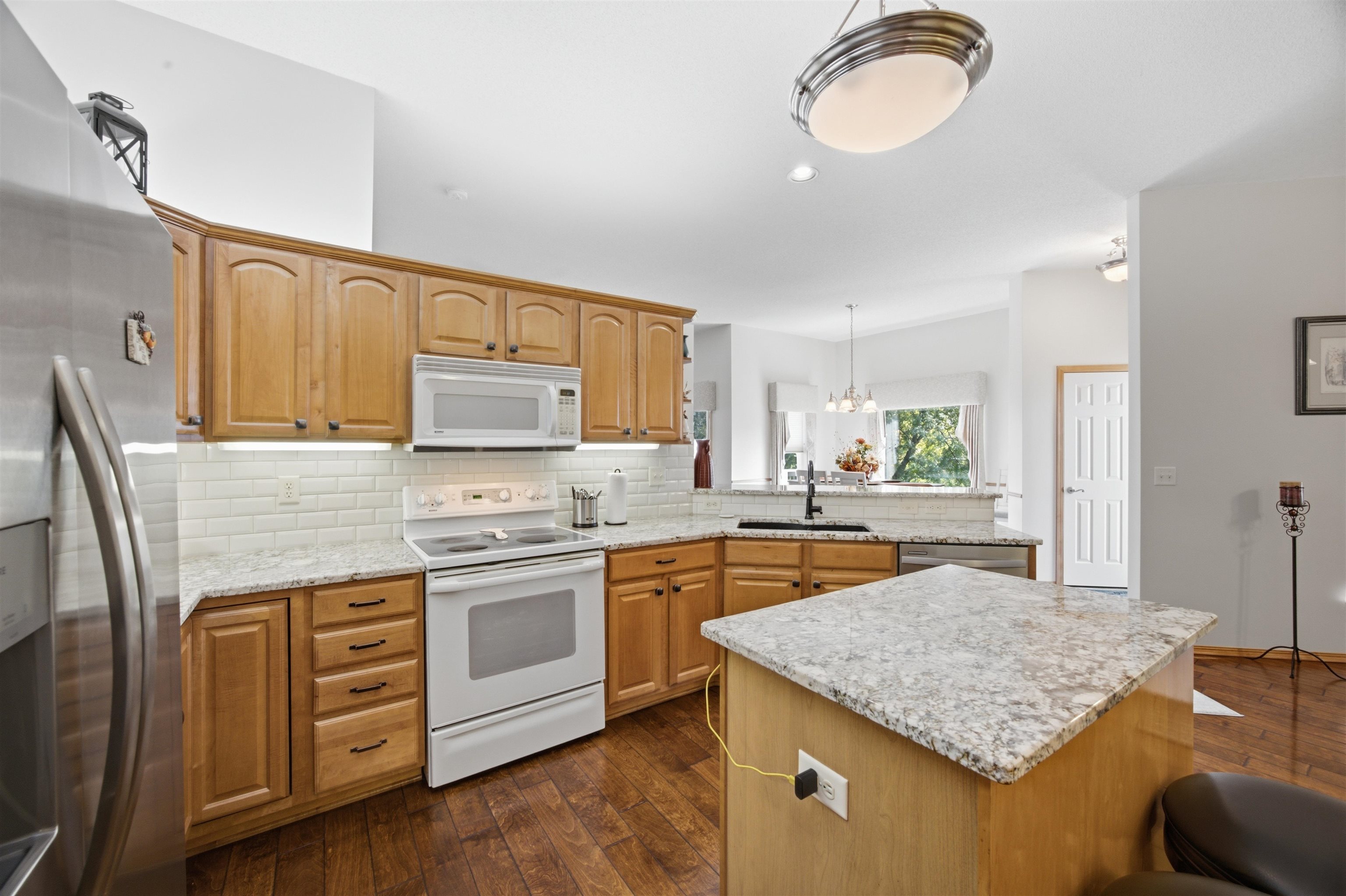 2315 N Lakeway Ct Property Photo 10