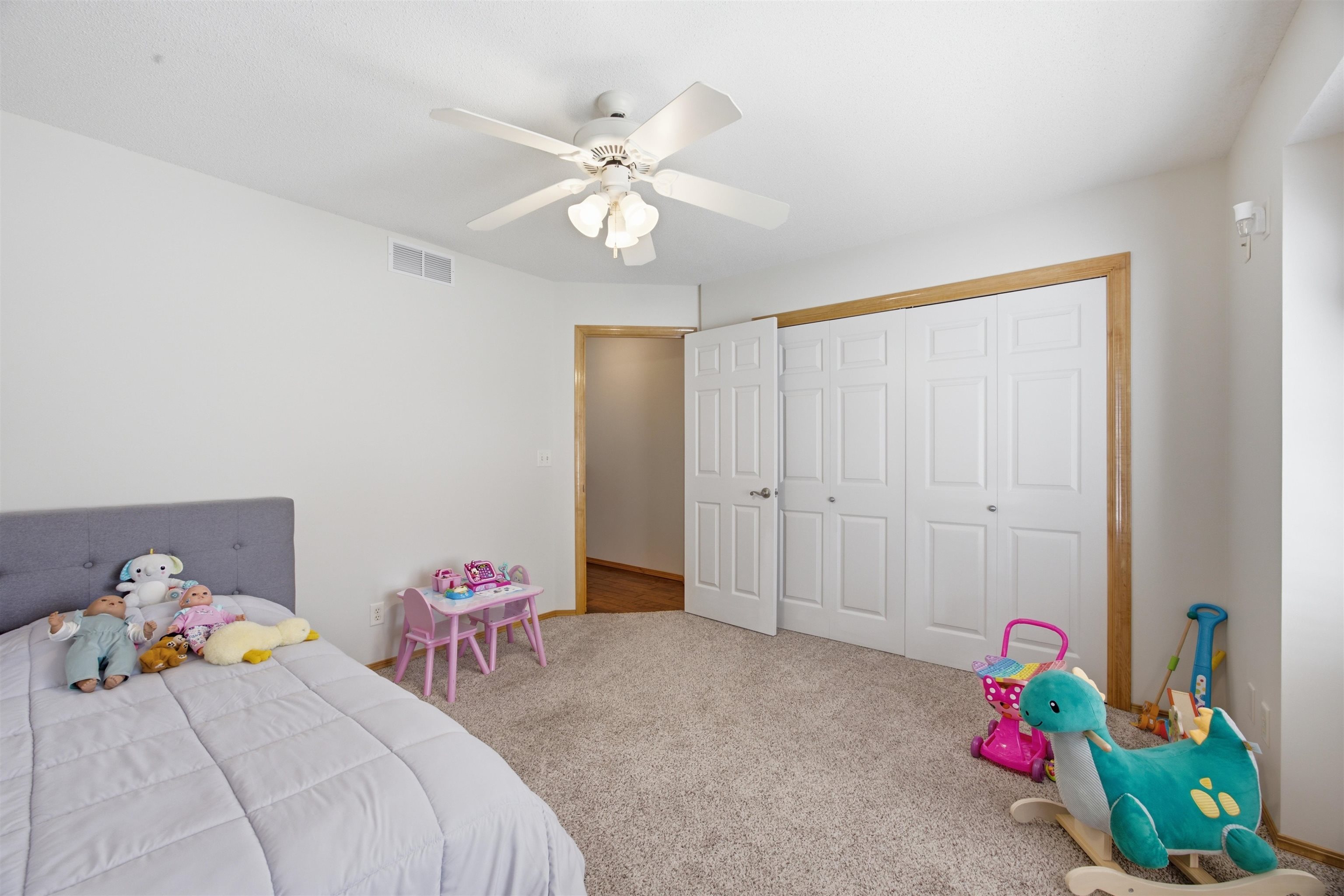 2315 N Lakeway Ct Property Photo 17