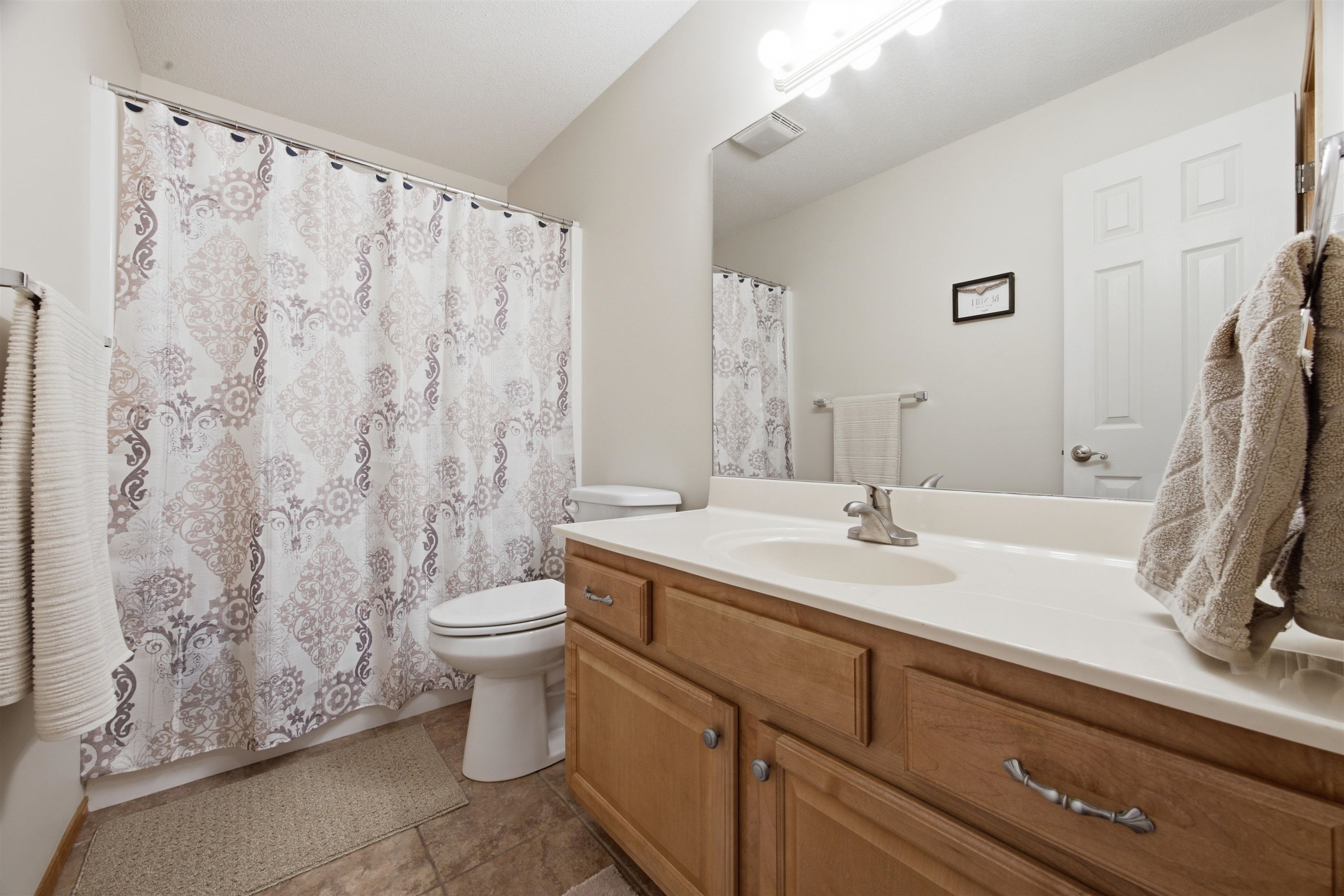 2315 N Lakeway Ct Property Photo 18