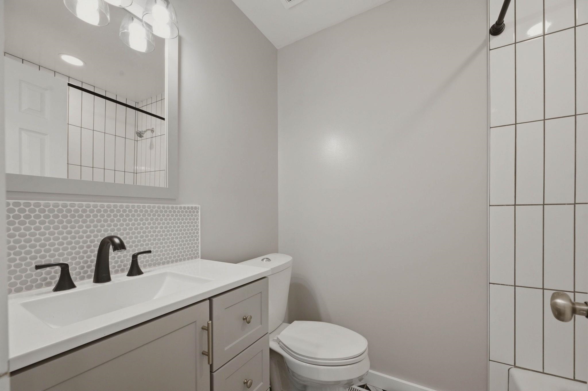 1210 N Morris Property Photo 22