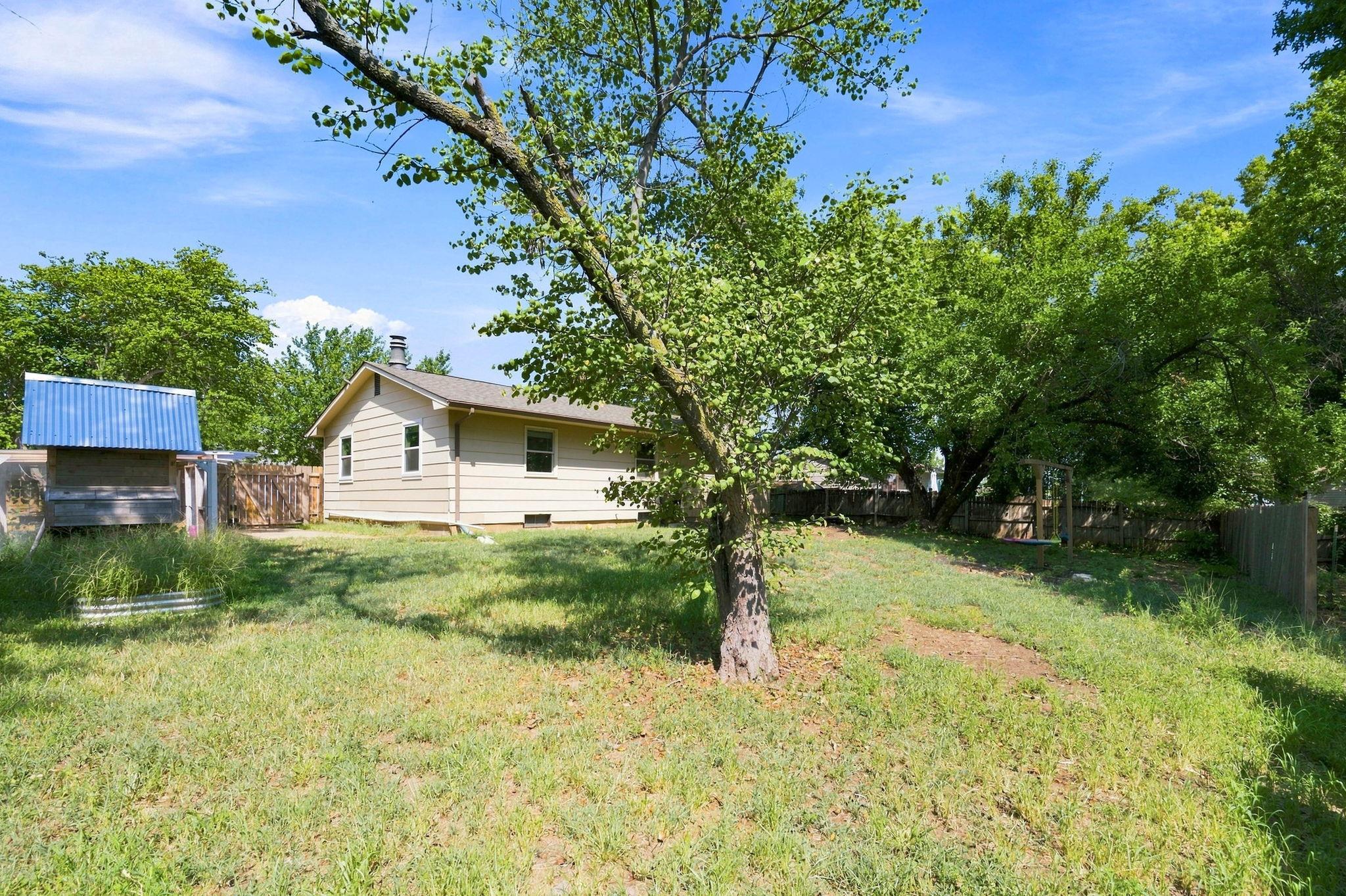 1210 N Morris Property Photo 33
