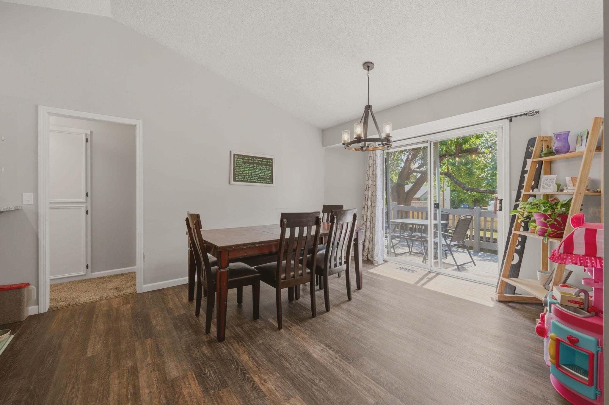 10701 W Westport Property Photo 6