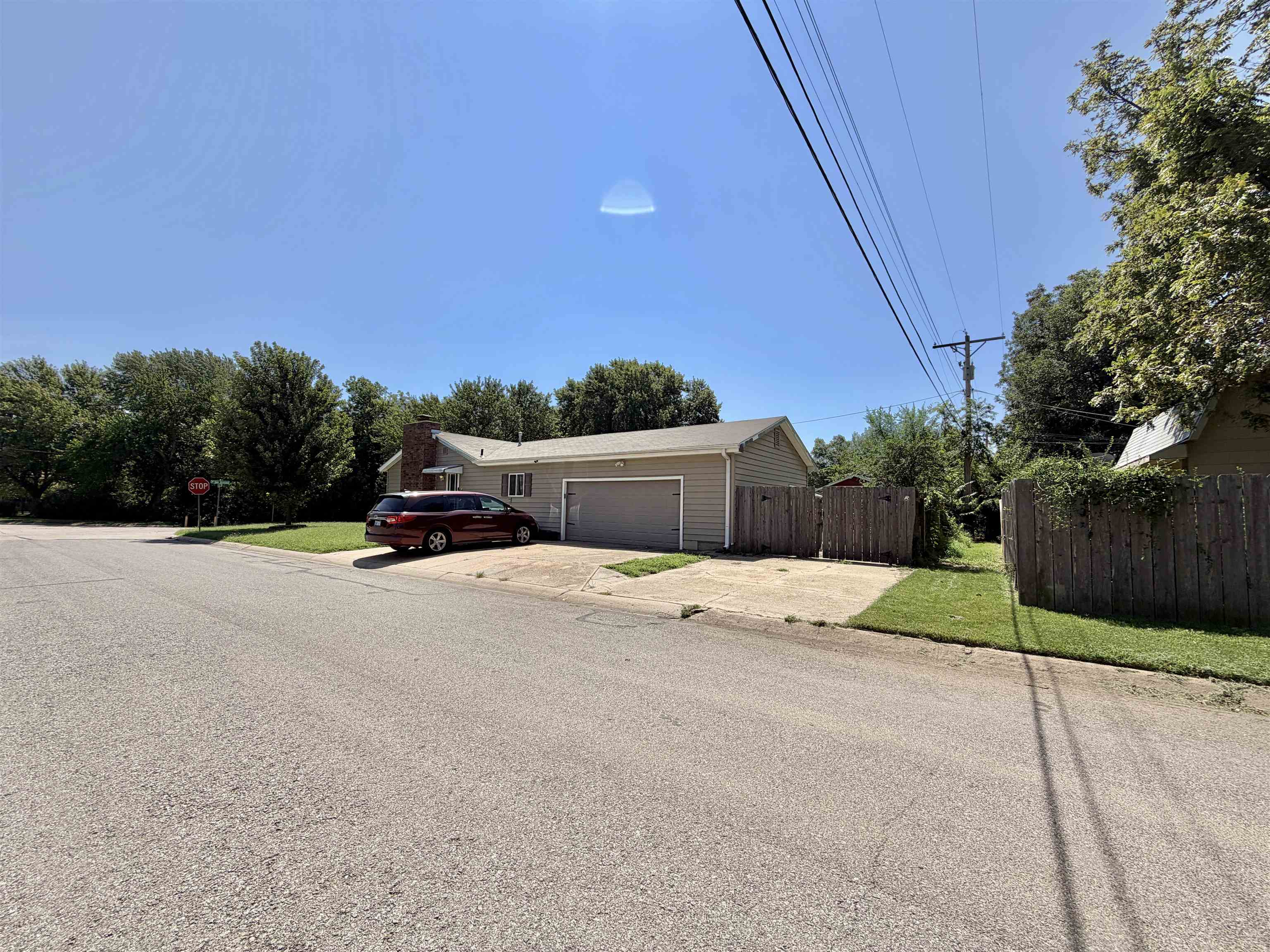 301 Van Arsdale Ave Property Photo 4