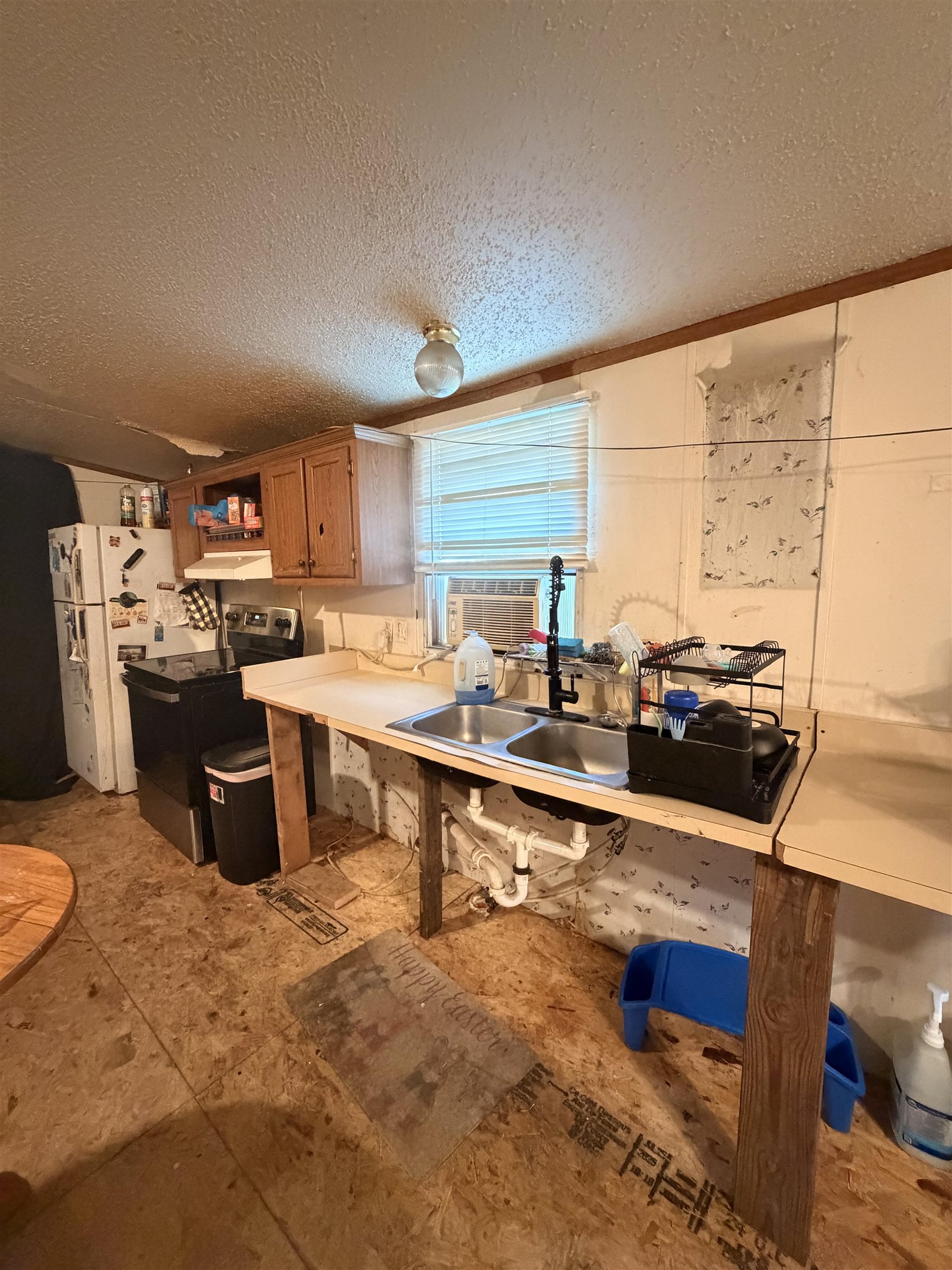 131 W Daniel Property Photo 7