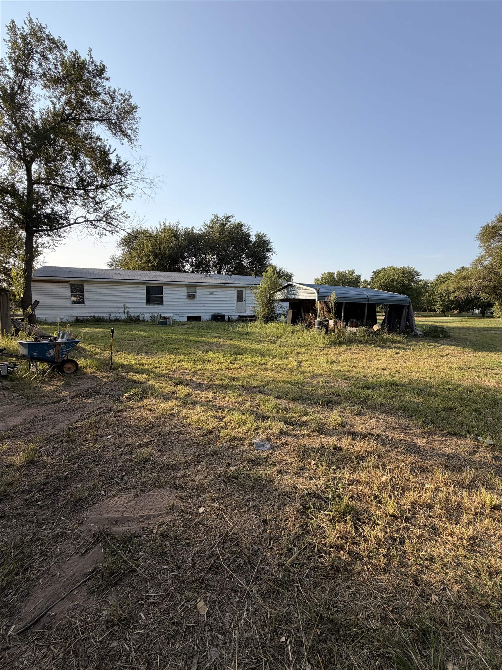 131 W Daniel Property Photo 20