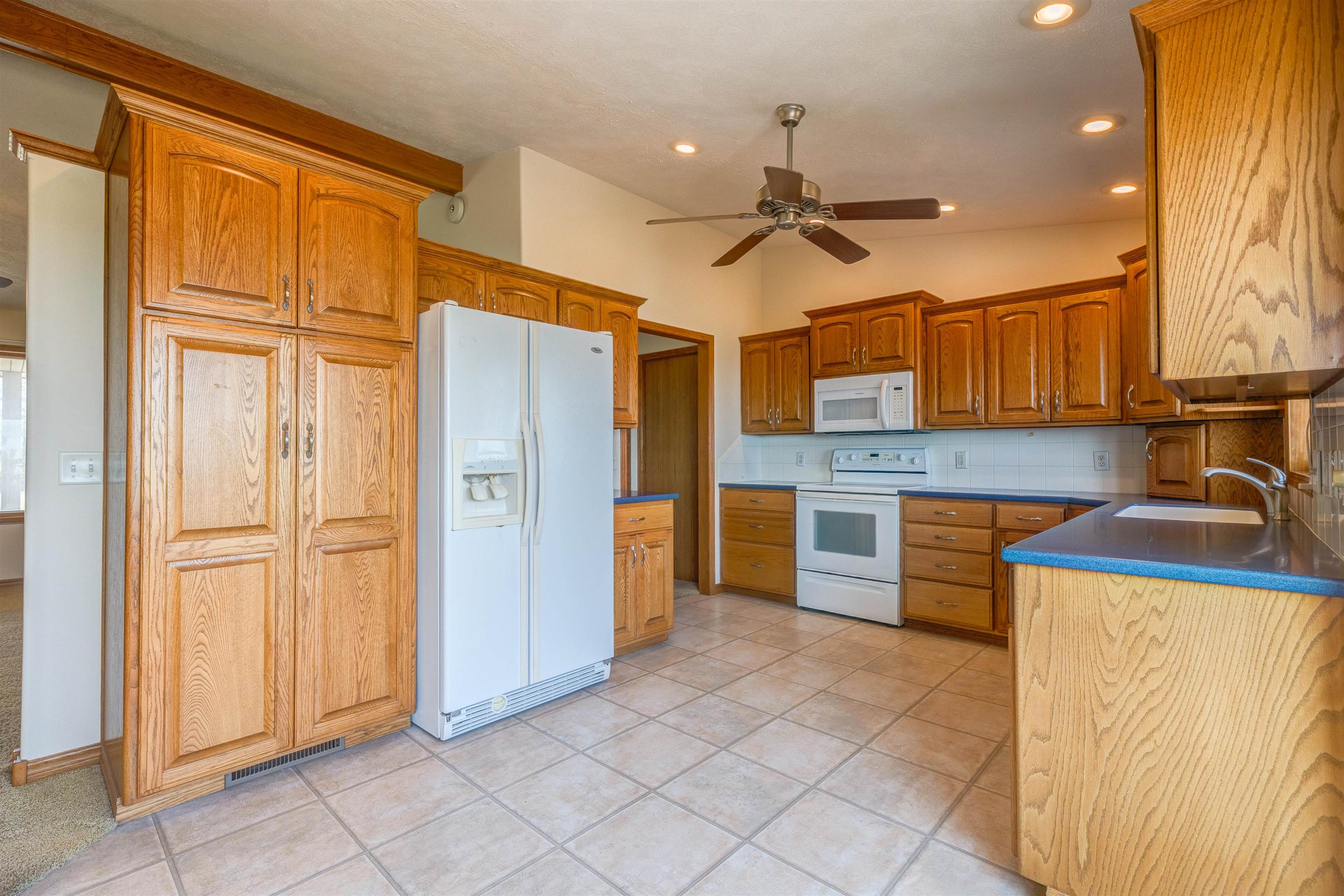 3913 W Farrelly Rd Property Photo 8