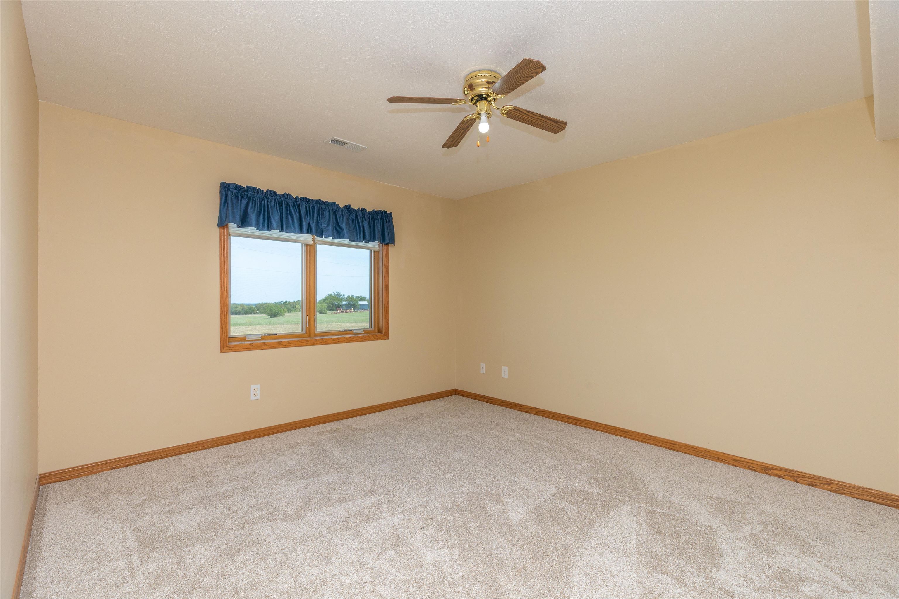 3913 W Farrelly Rd Property Photo 23