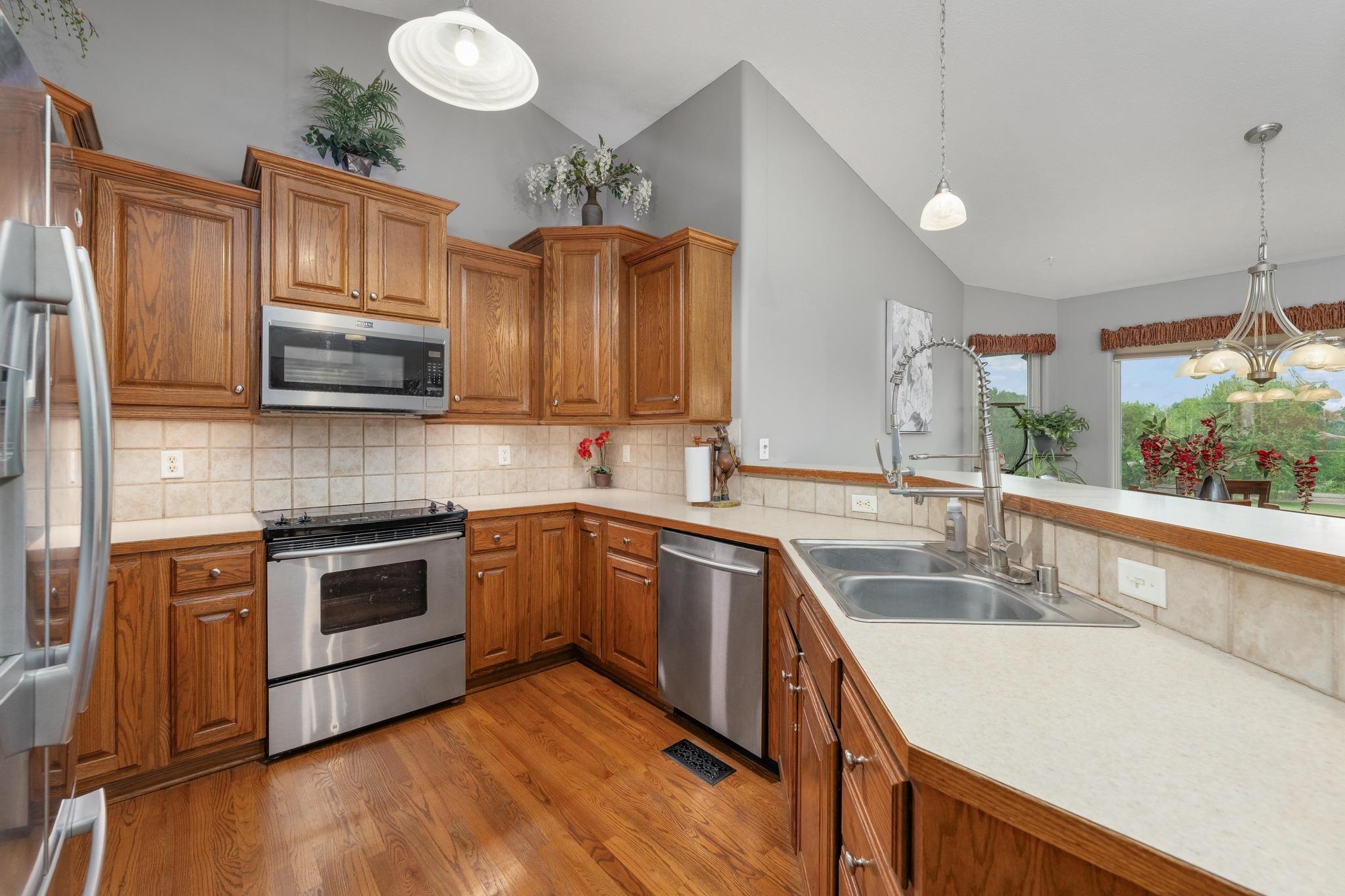 143 S Putter Property Photo 9