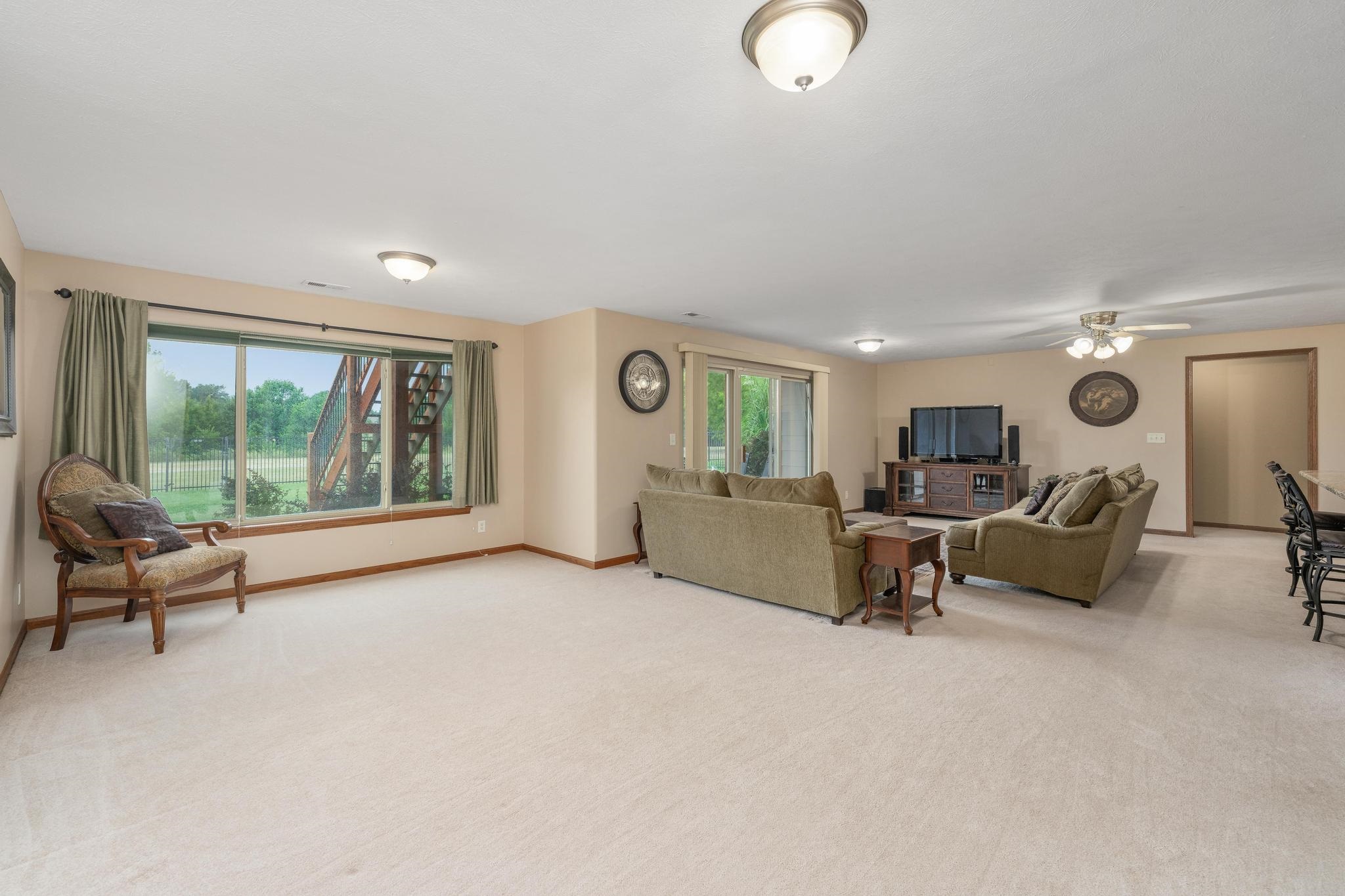 143 S Putter Property Photo 20