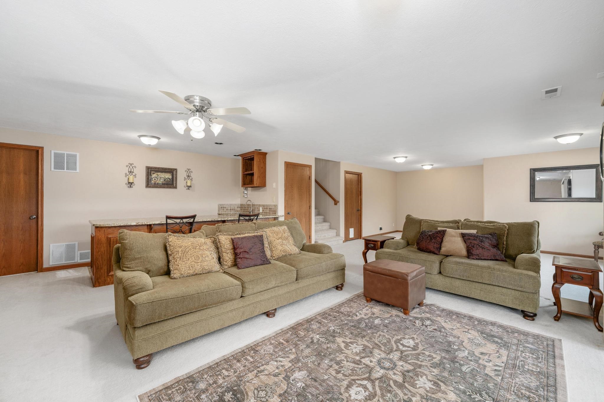 143 S Putter Property Photo 24
