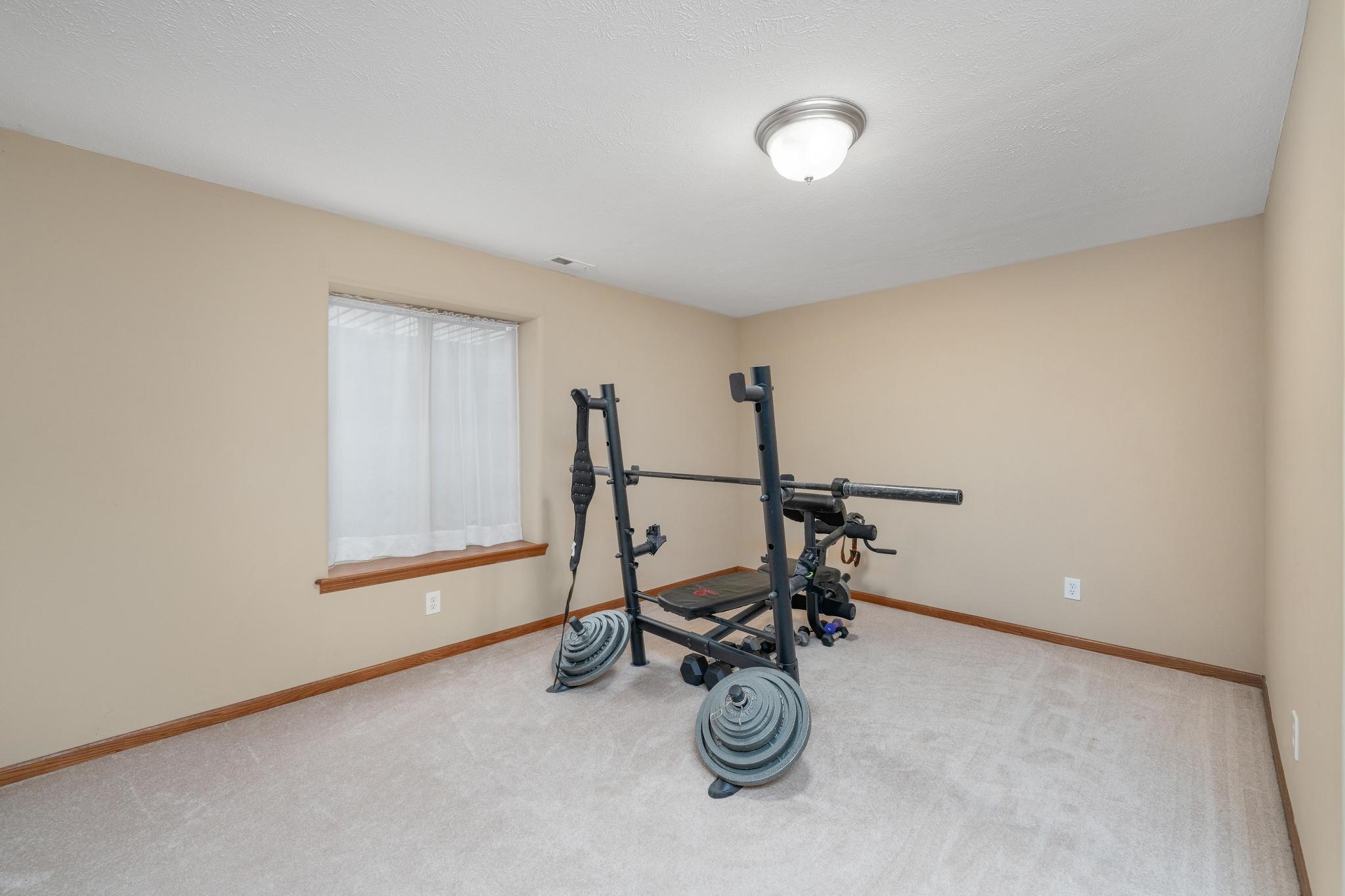 143 S Putter Property Photo 29