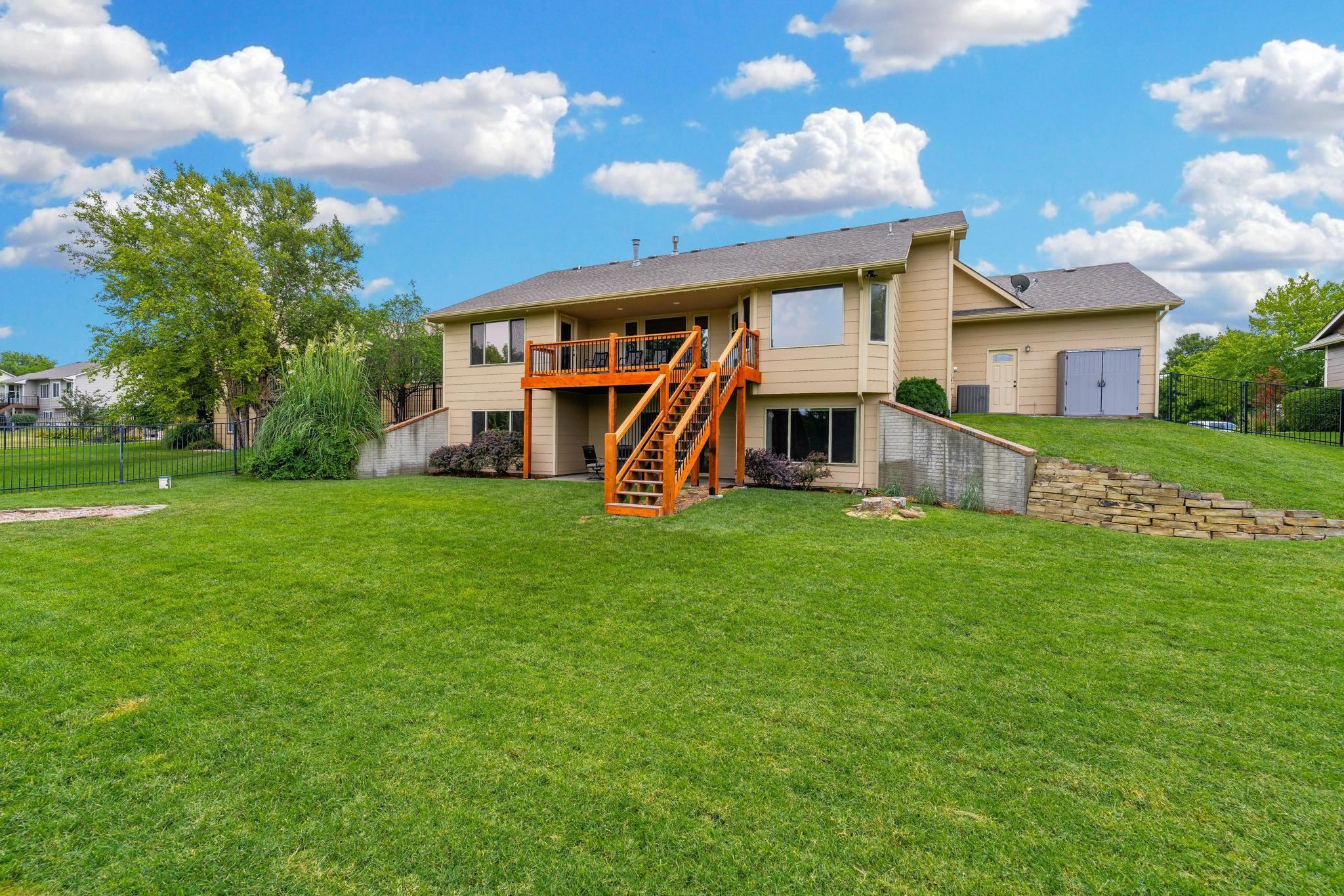 143 S Putter Property Photo 31