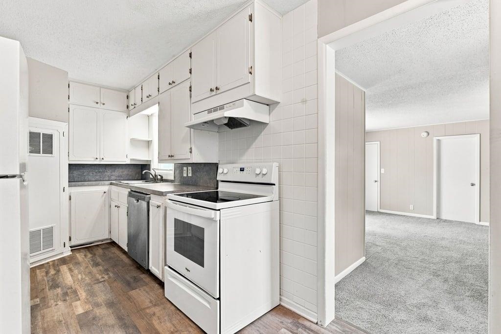 253 N Nelson Ave. Property Photo 13
