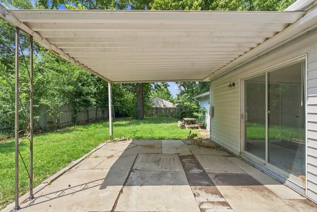 253 N Nelson Ave. Property Photo 23