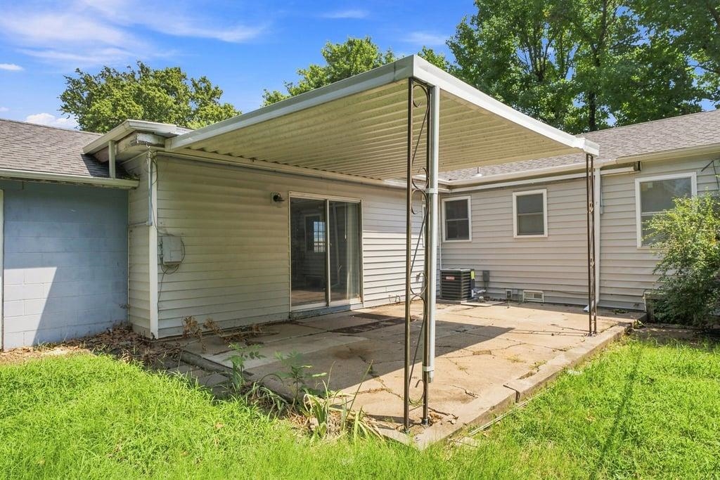 253 N Nelson Ave. Property Photo 24