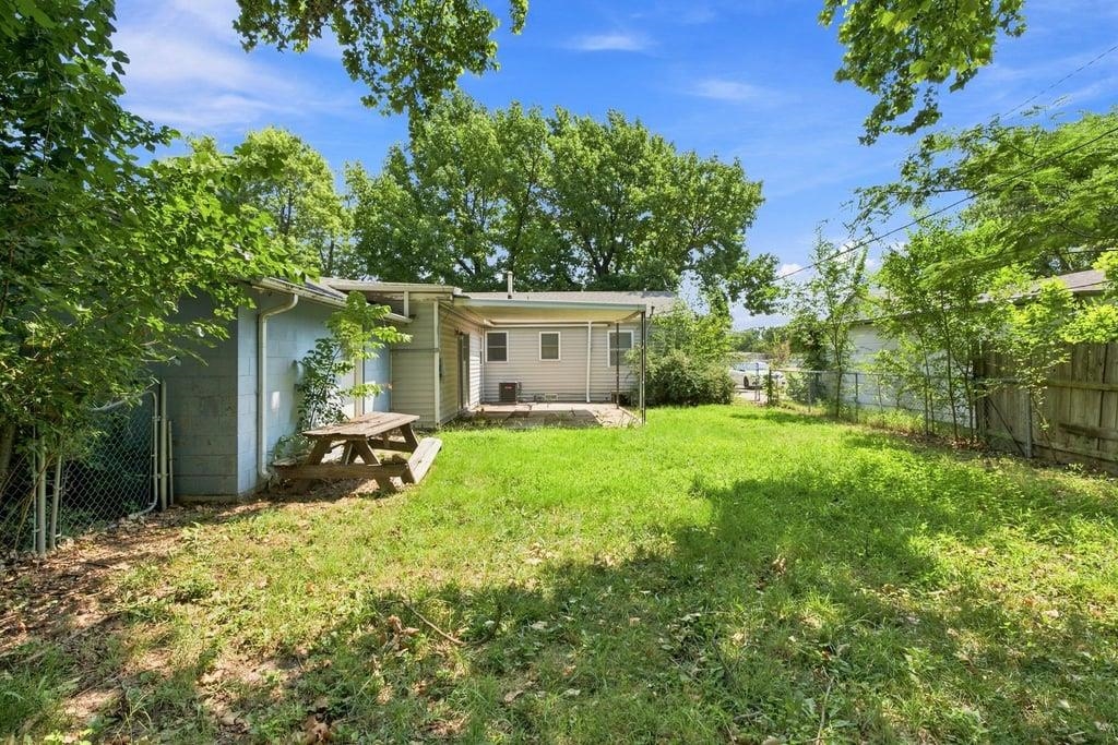 253 N Nelson Ave. Property Photo 27