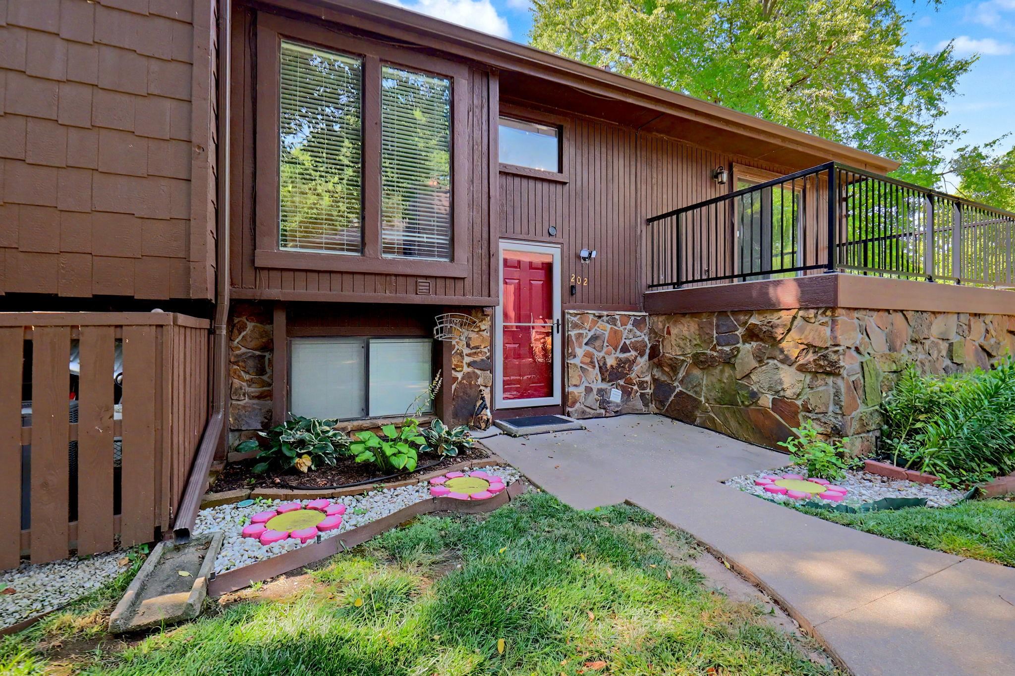 2421 S Yellowstone