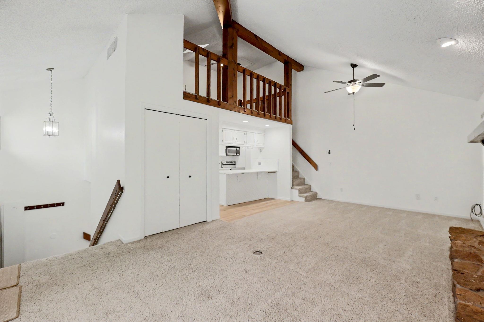 2421 S Yellowstone Property Photo 15