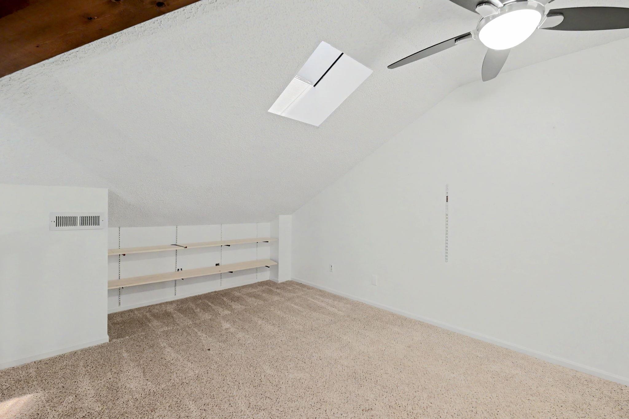 2421 S Yellowstone Property Photo 18