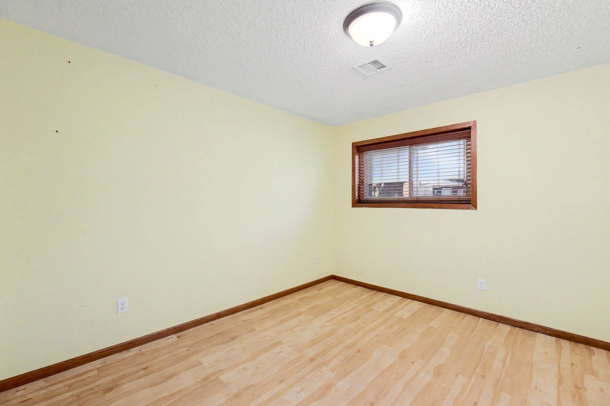 2421 S Yellowstone Property Photo 24