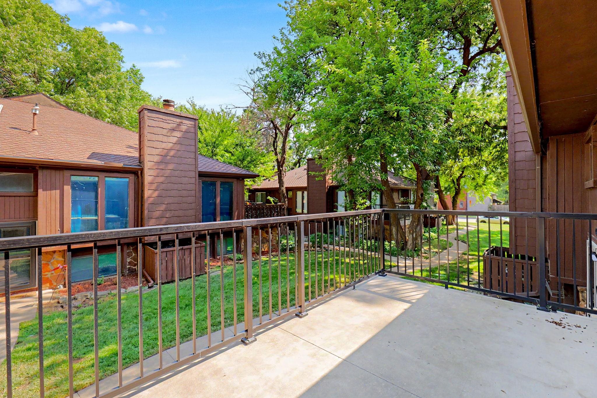 2421 S Yellowstone Property Photo 31