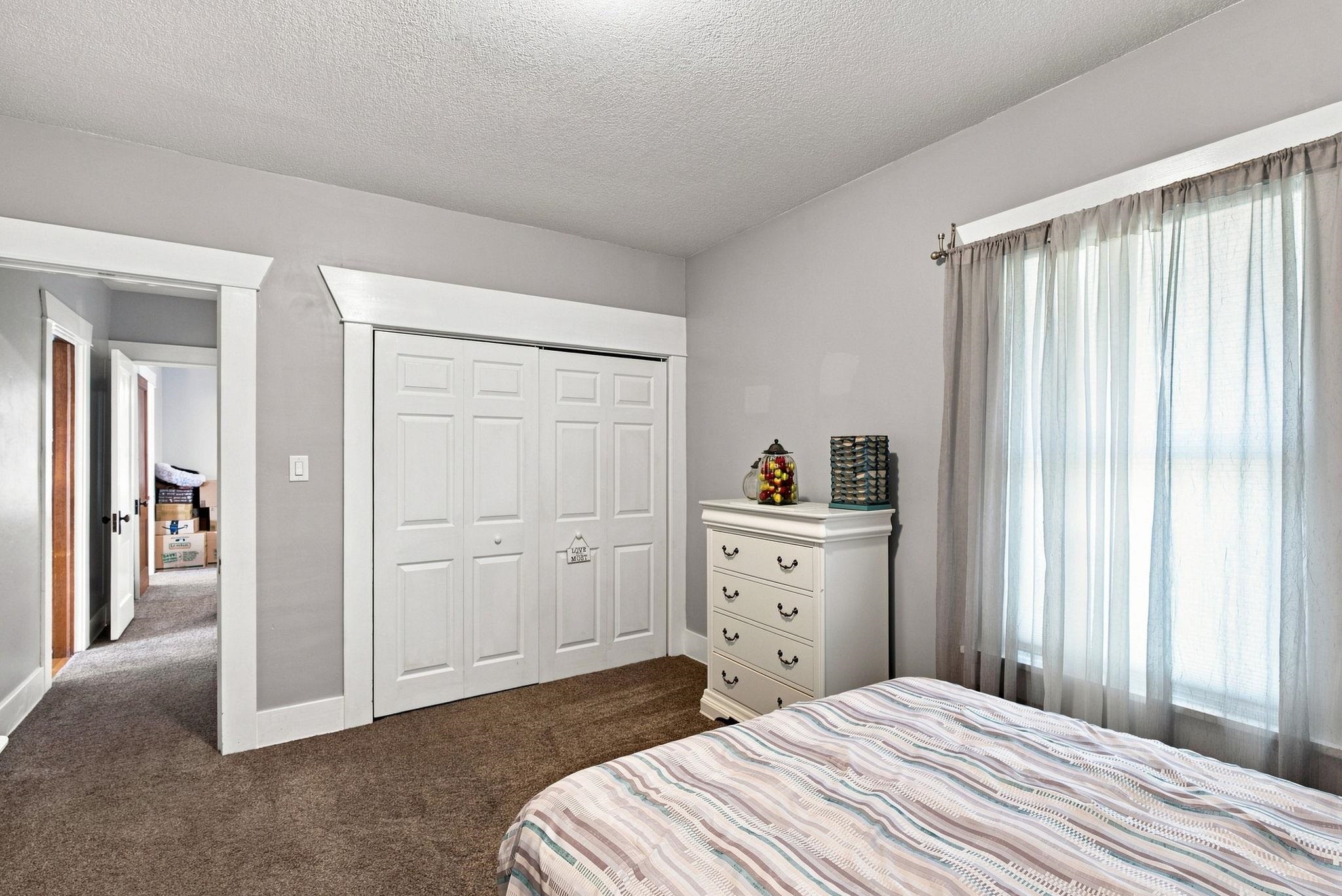 240 S Lorraine Ave Property Photo 15