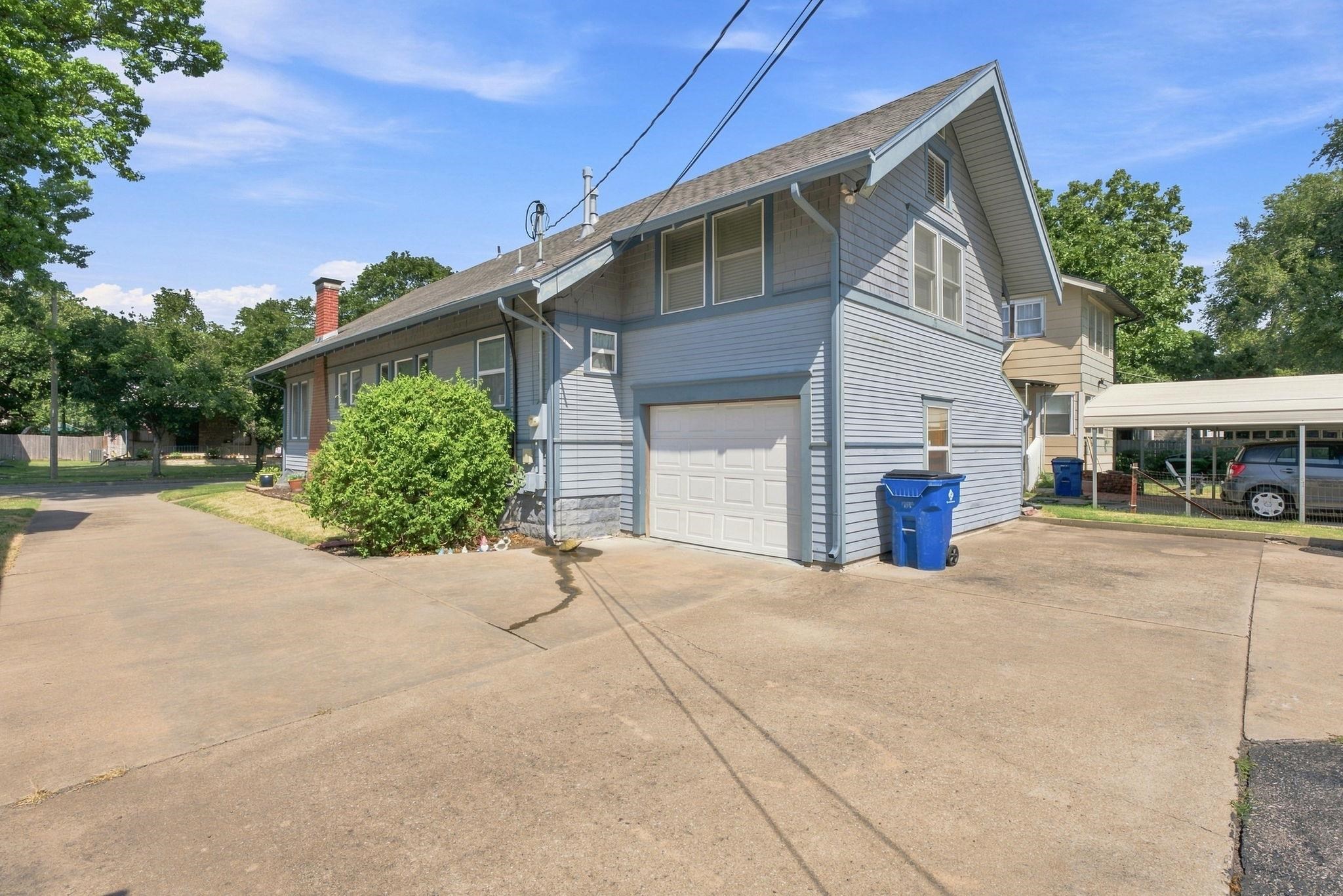 240 S Lorraine Ave Property Photo 26