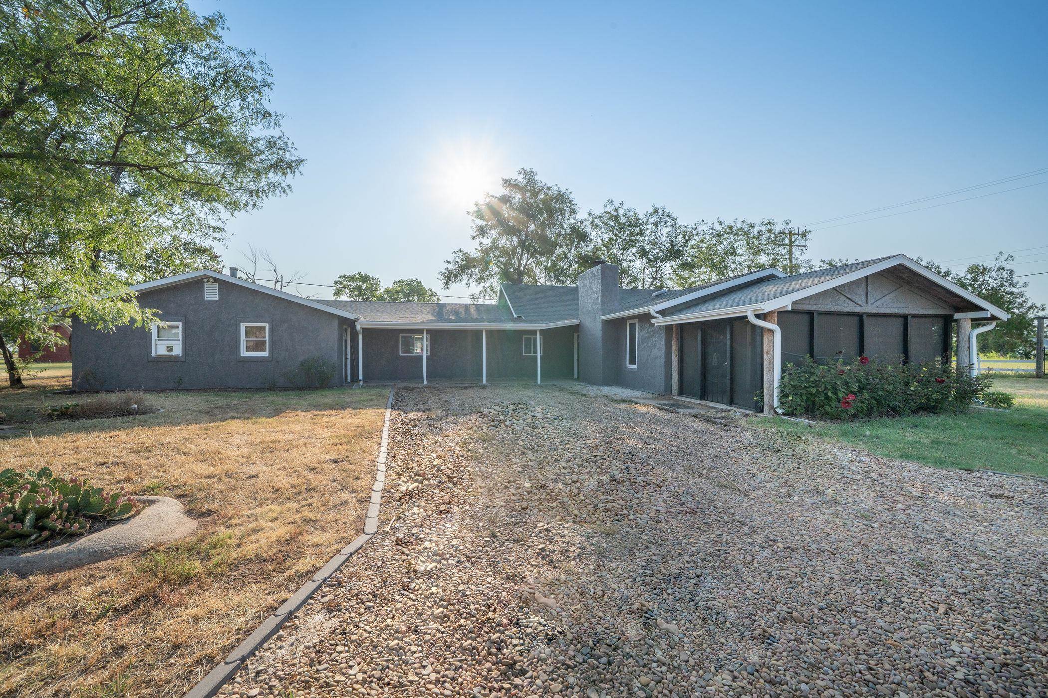 2634 Se Viney Ave Property Photo 1