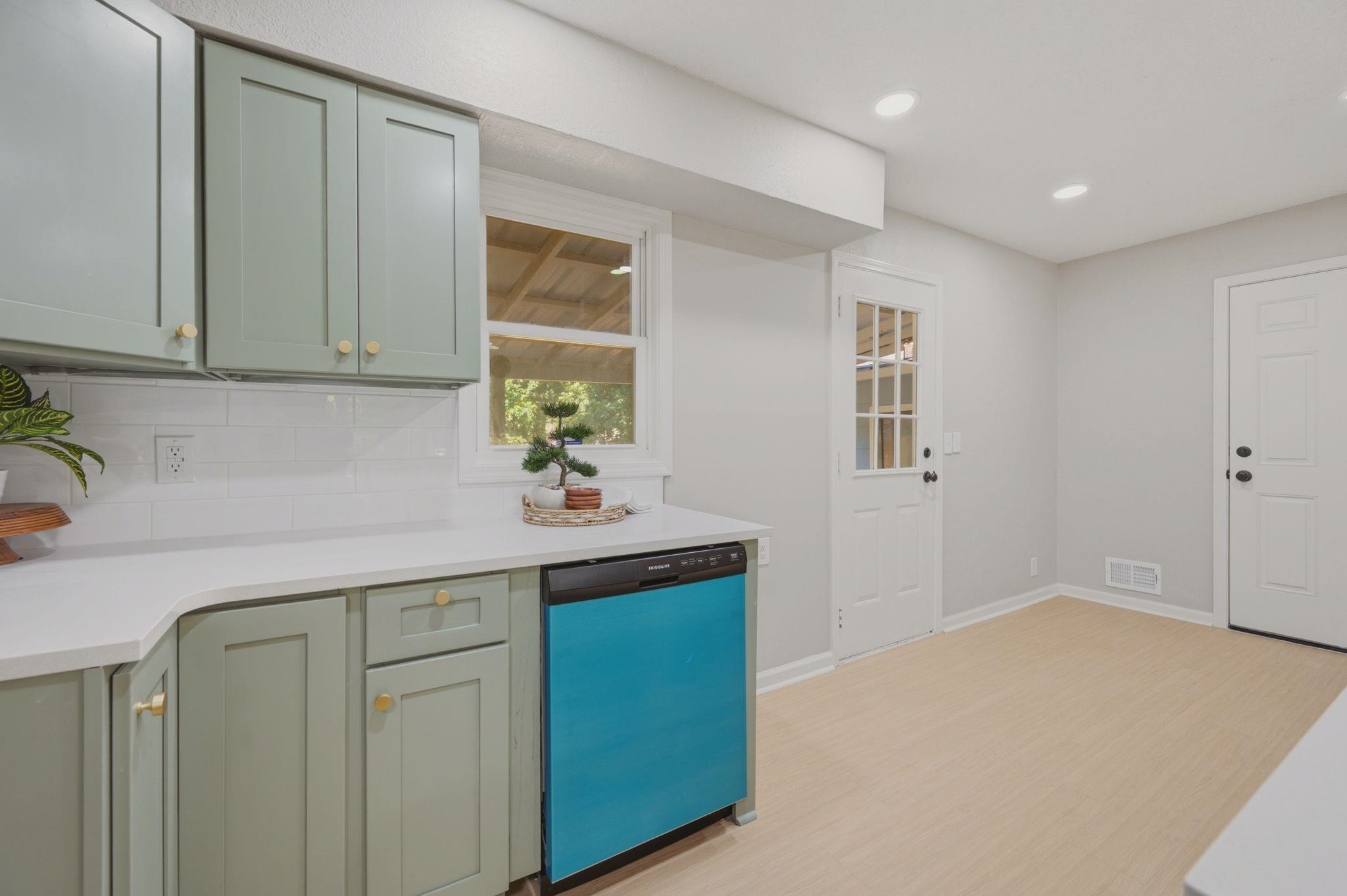 6639 N Kerman Dr Property Photo 16