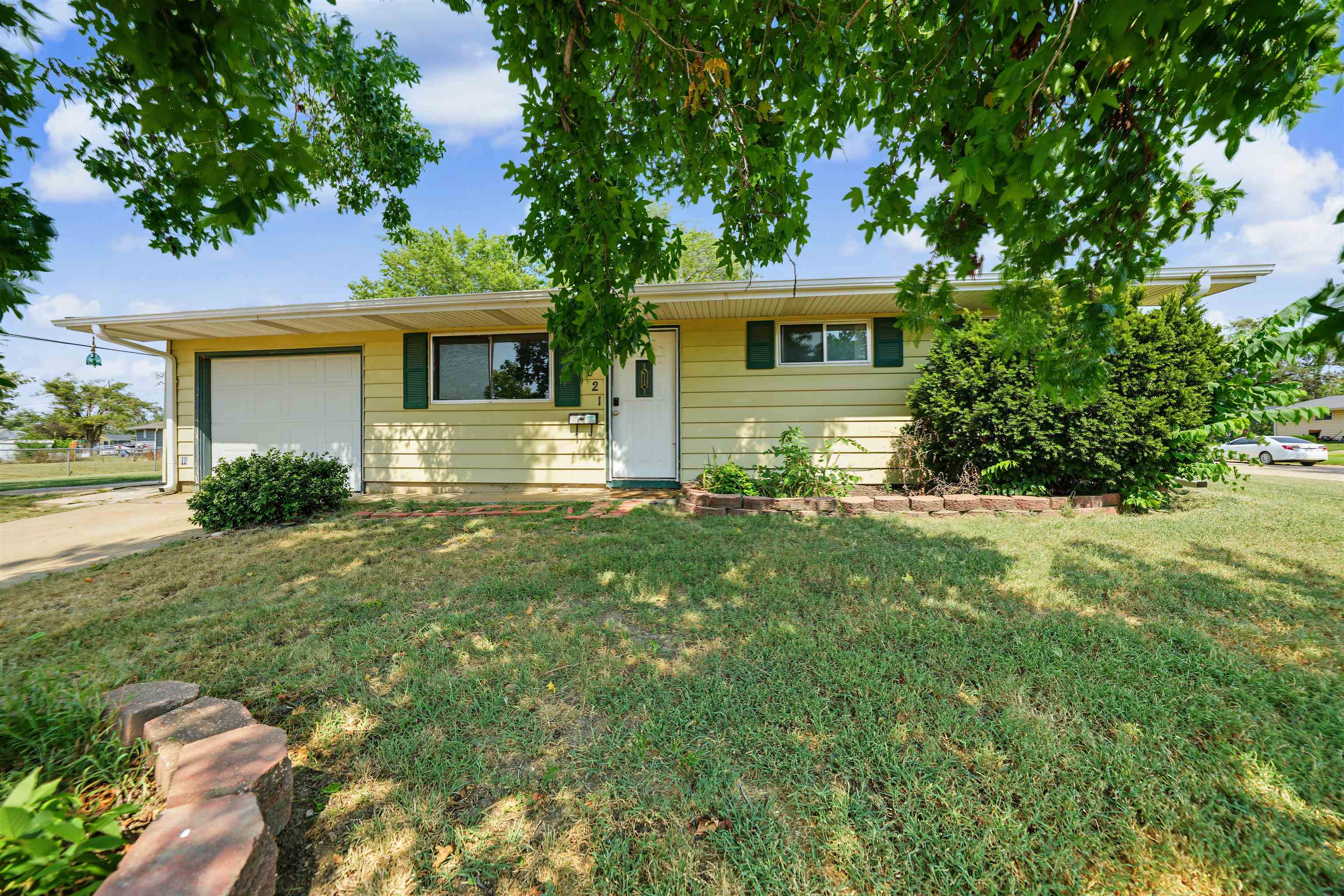 2021 Kenny Ave Property Photo 1