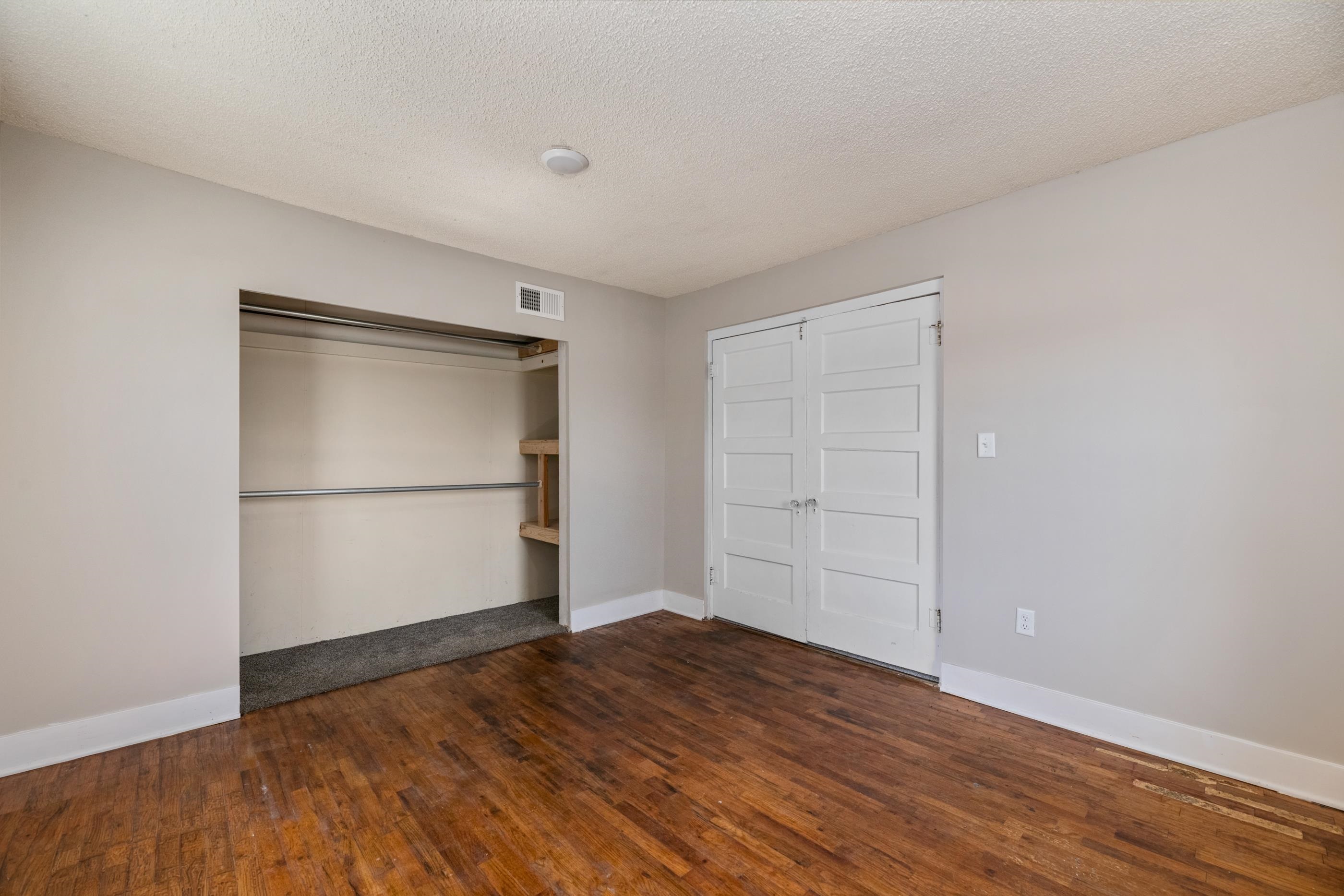 1645 N Main Property Photo 22