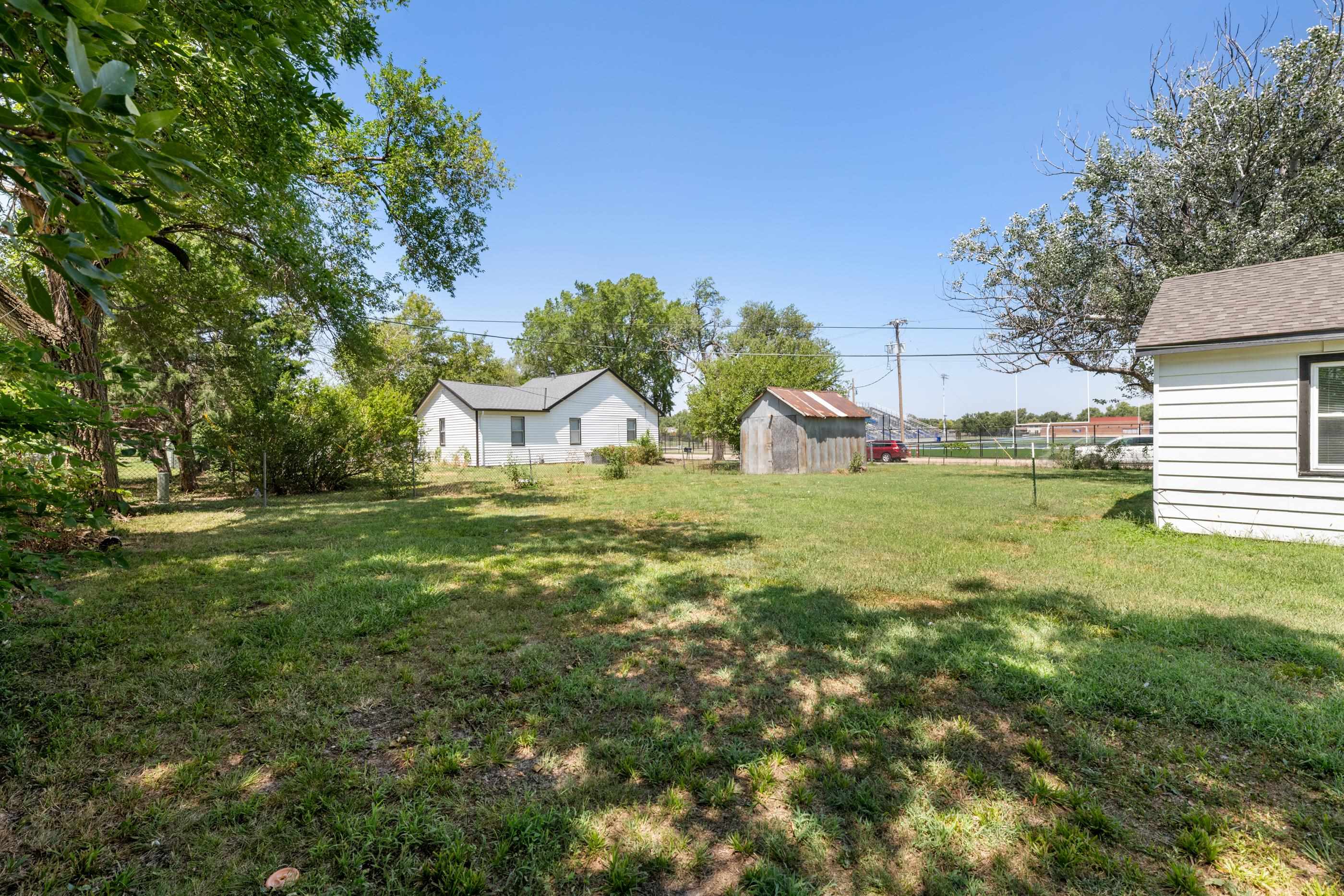 1645 N Main Property Photo 33