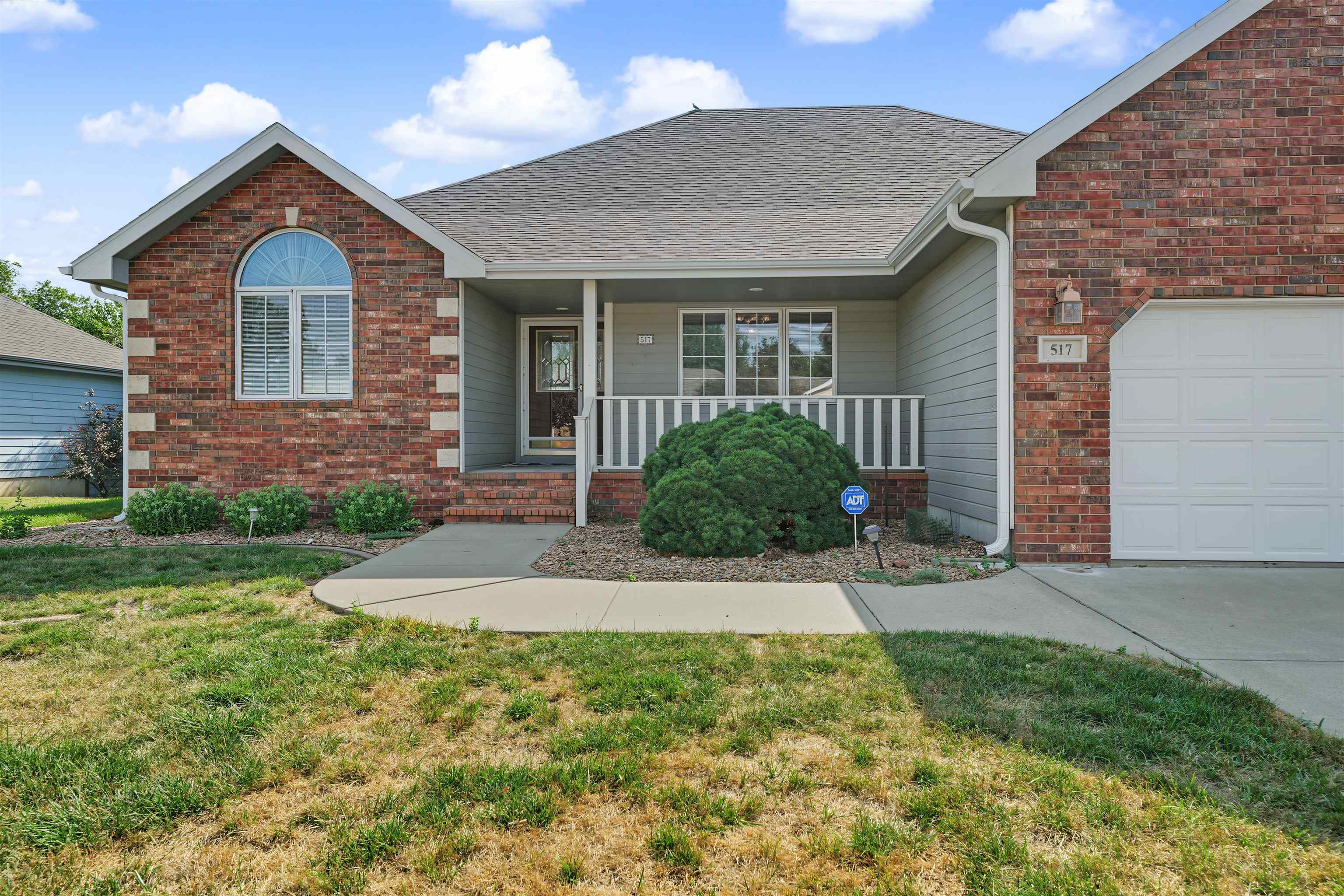 517 Pine Ridge Dr. Property Photo 4