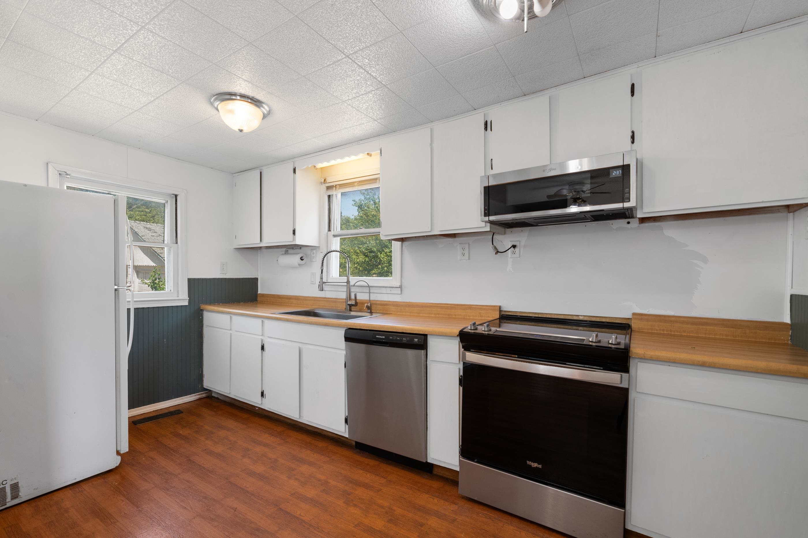 1304 S High Property Photo 5