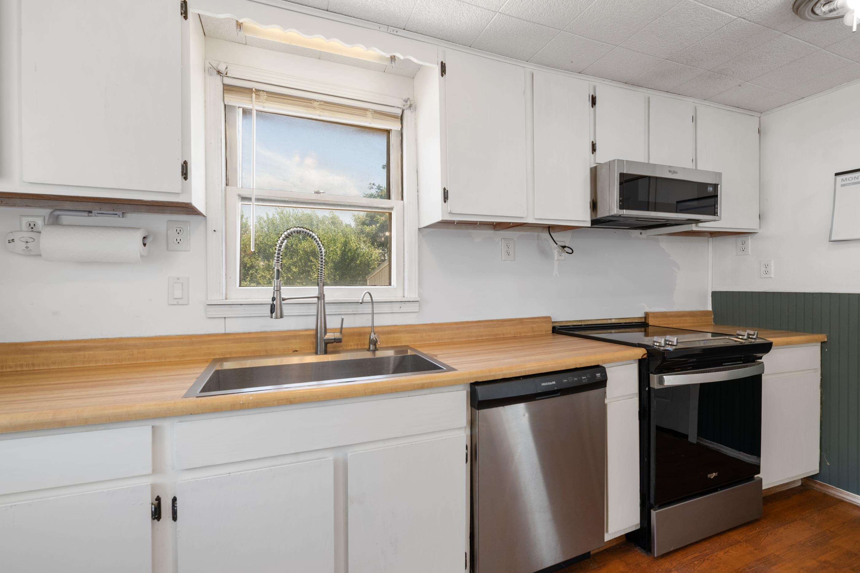 1304 S High Property Photo 6