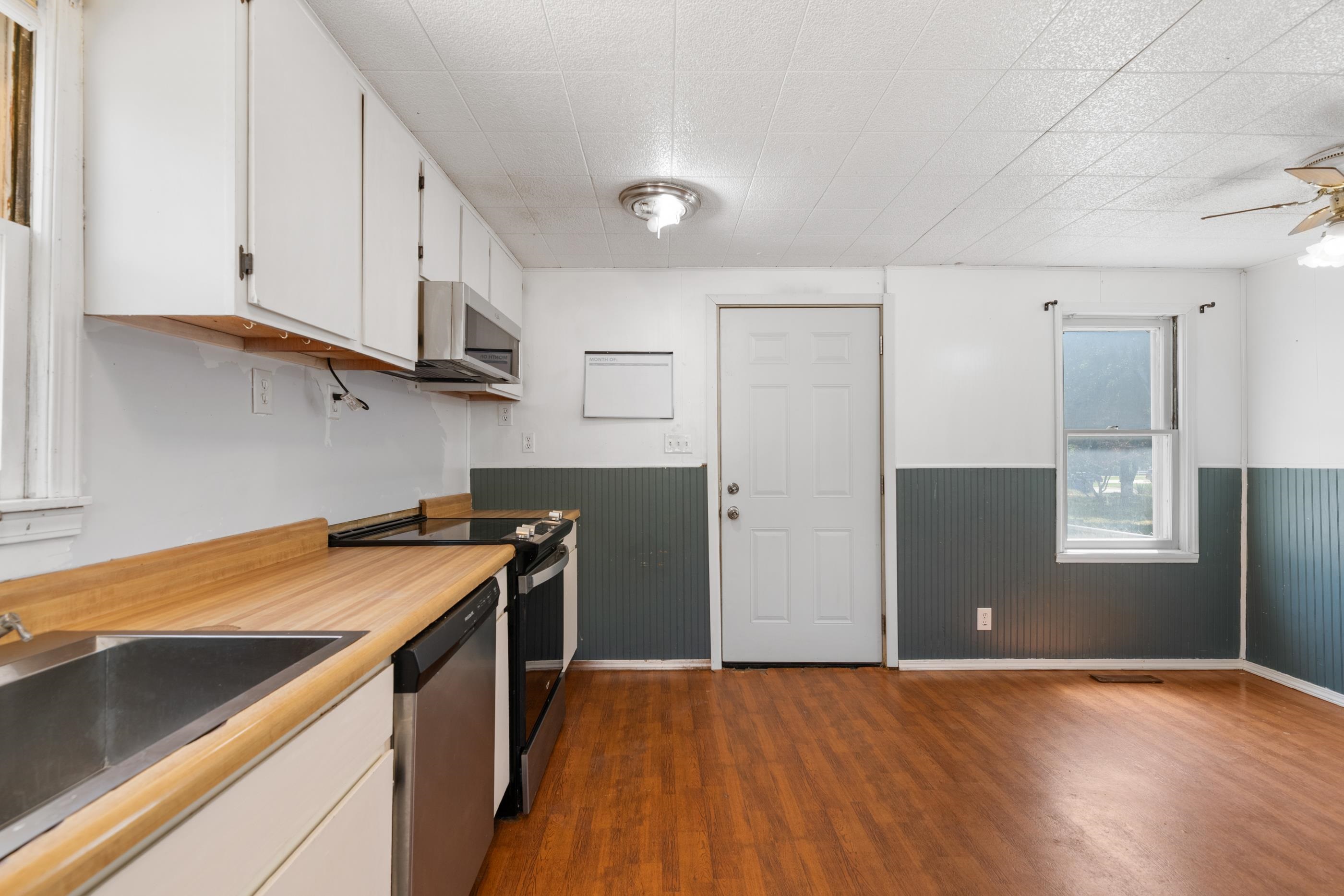 1304 S High Property Photo 7